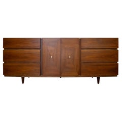 1960s Mid-Century Modern Walnut Credenza / Dresser by American of Martinsville
