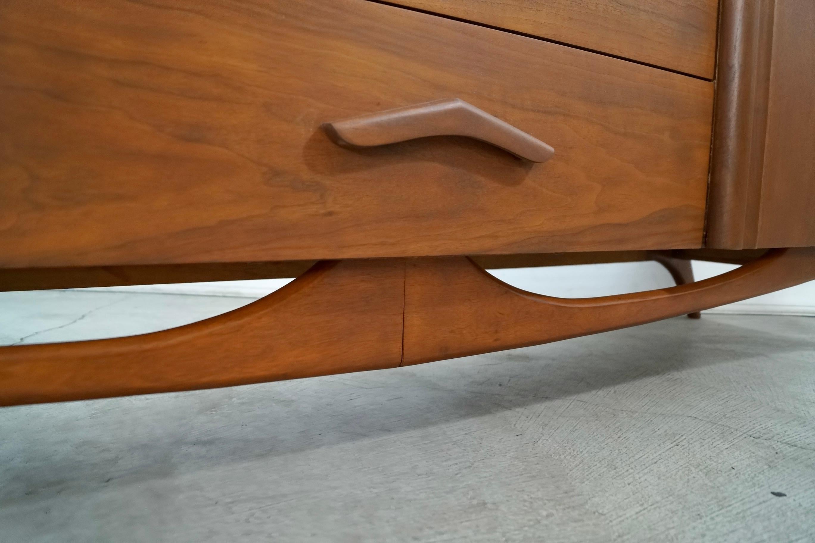 1960's Mid-Century Modern Walnut Credenza / Sideboard 14