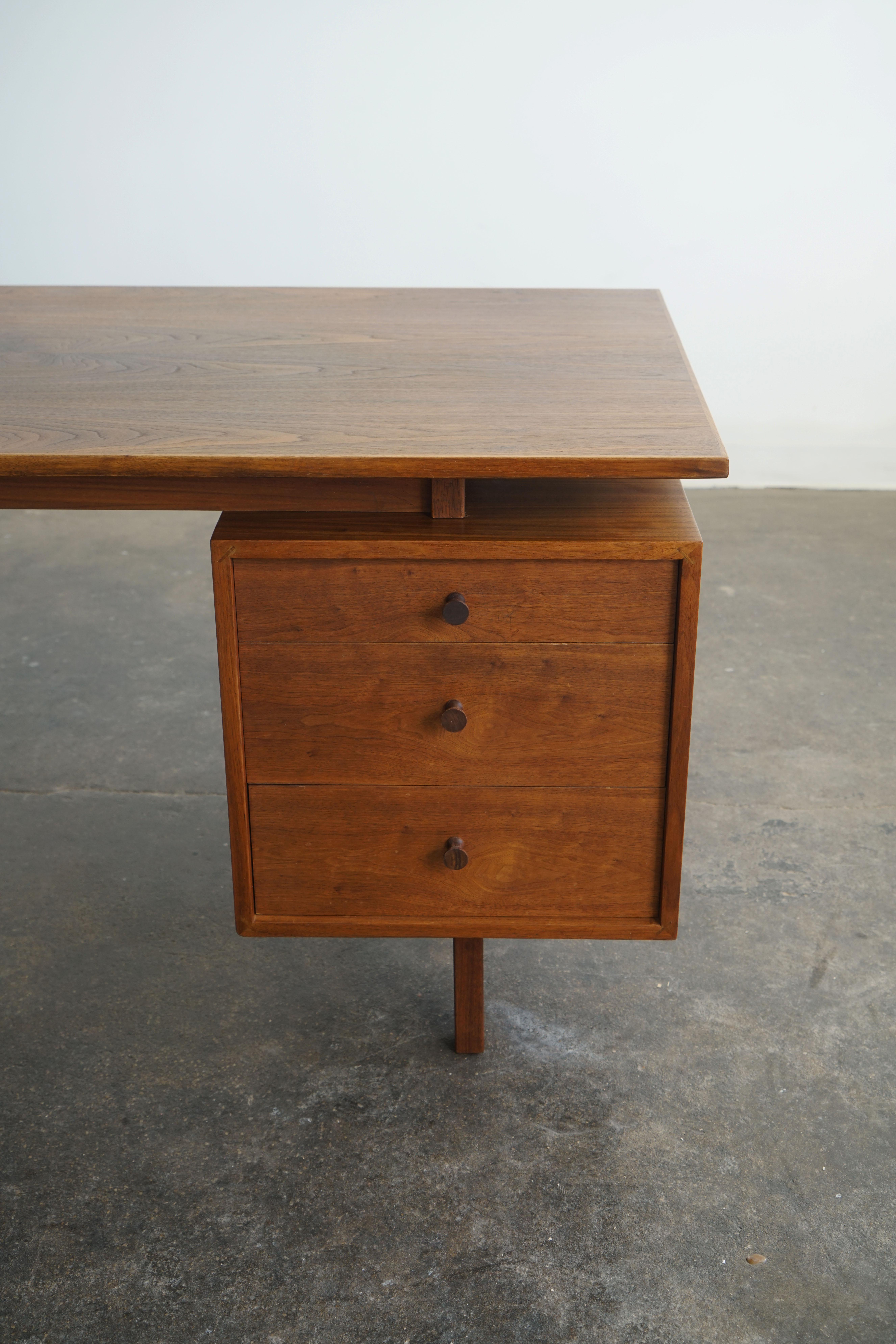 Mid-20th Century 1960's Mid Century Modern Walnut Executive desk with floating top For Sale