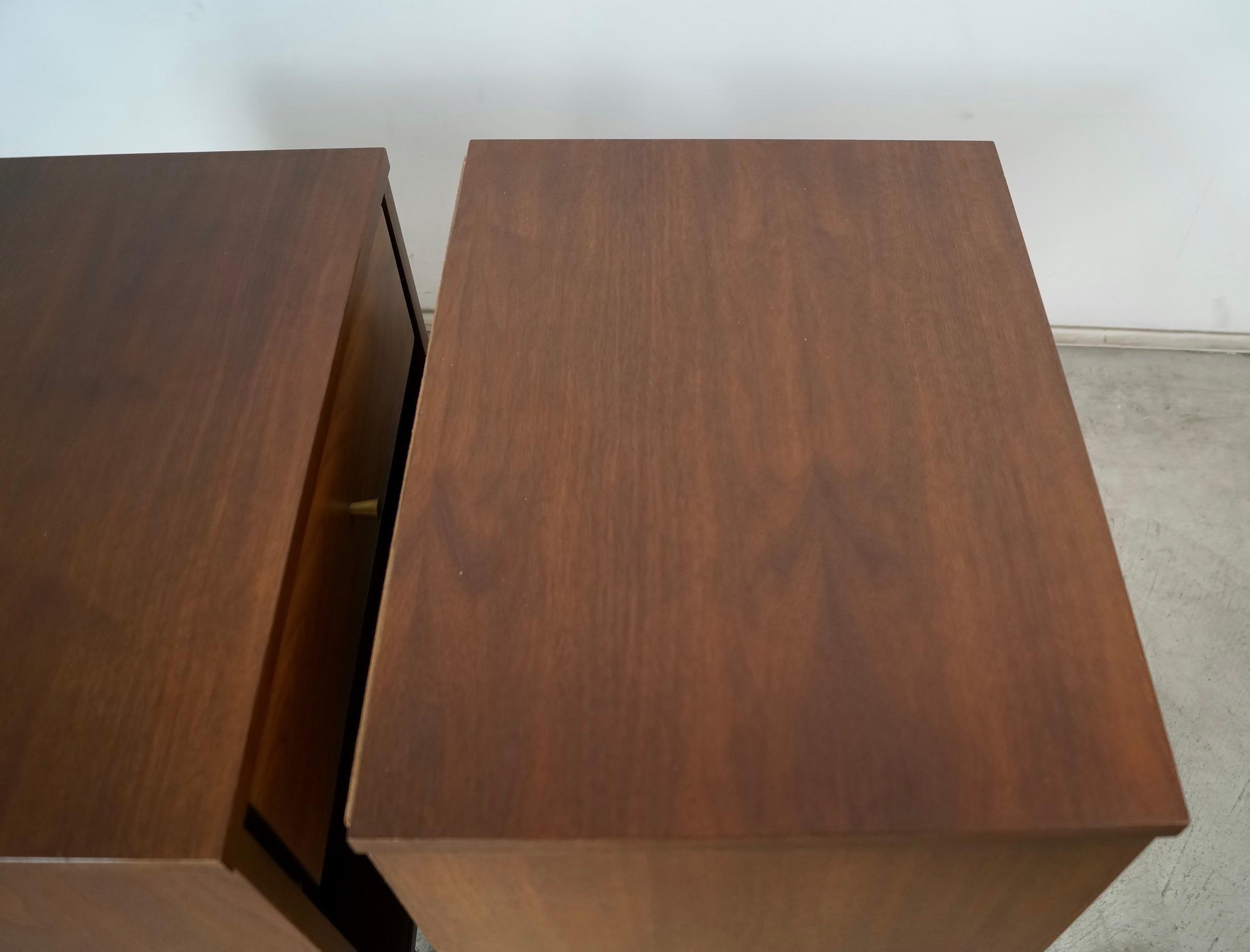 1960's Mid-Century Modern Walnut Nightstands - a Pair For Sale 8