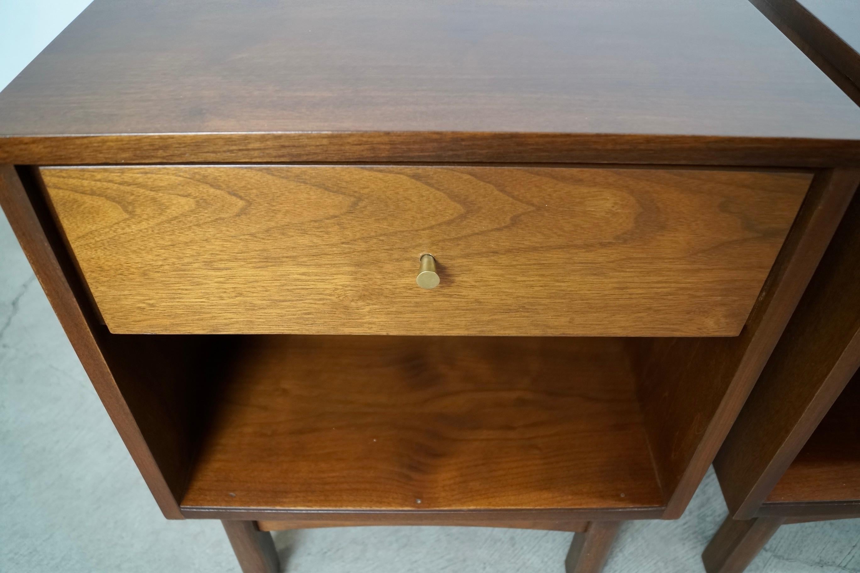 1960's Mid-Century Modern Walnut Nightstands - a Pair For Sale 11