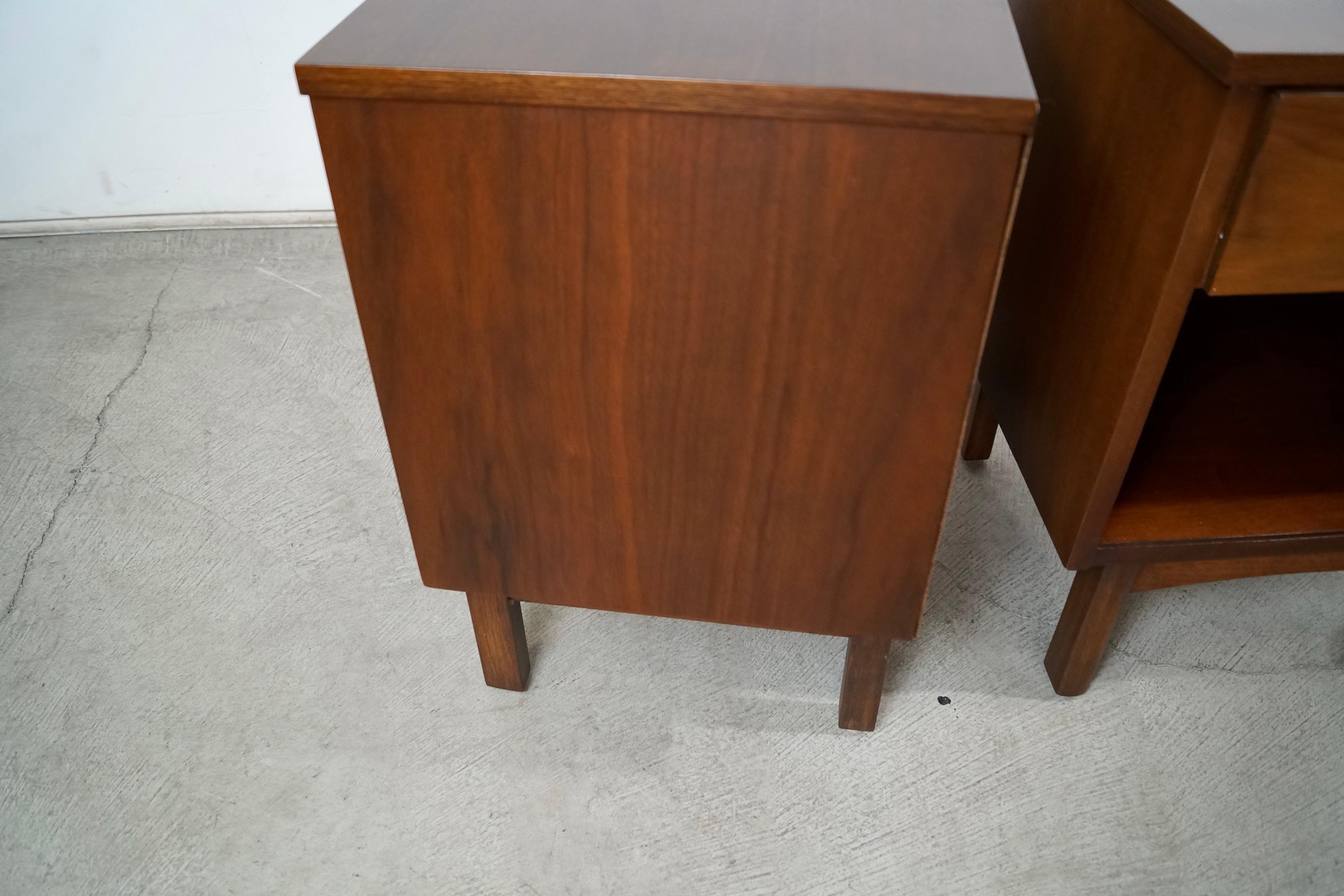 1960's Mid-Century Modern Walnut Nightstands - a Pair For Sale 12