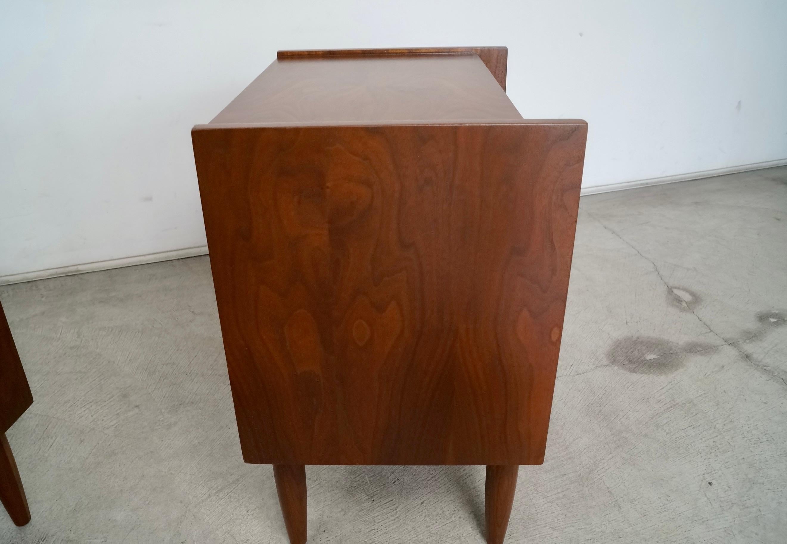 1960's Mid-Century Modern Walnut Nightstands - a Pair 13
