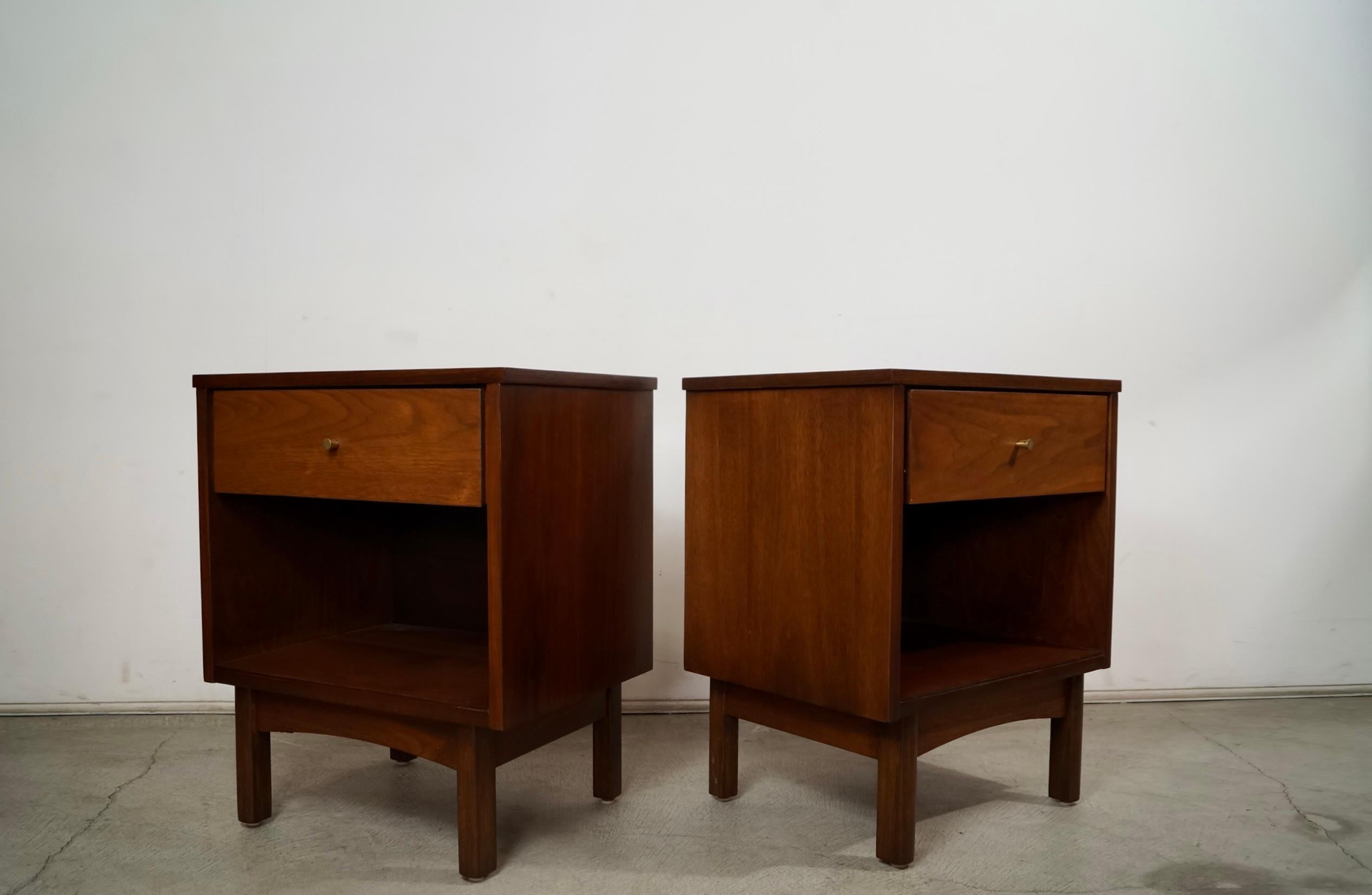 1960's Mid-Century Modern Walnut Nightstands - a Pair For Sale 3