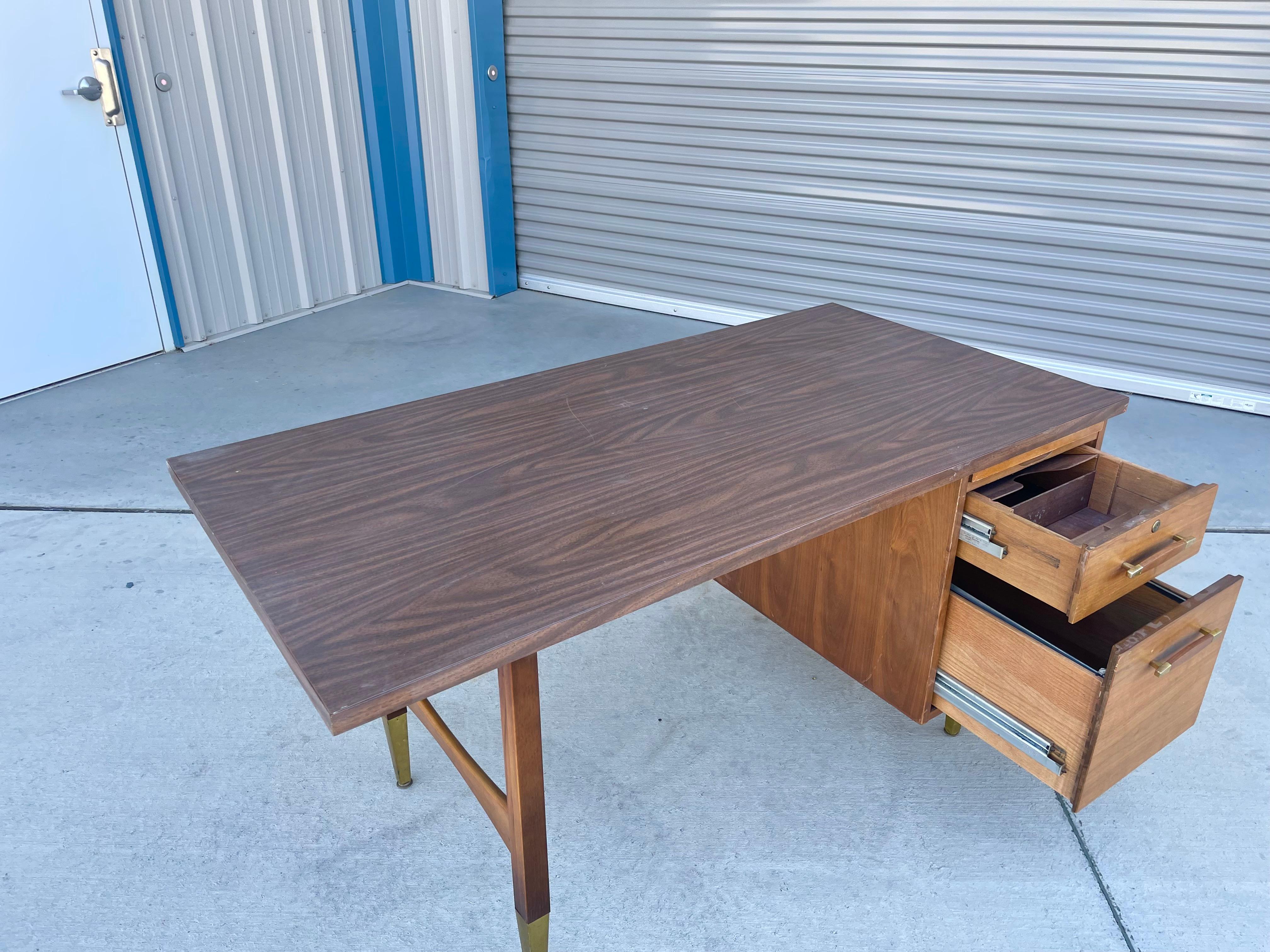 Mid-20th Century 1960s Mid Century Modern Walnut Writing Desk For Sale