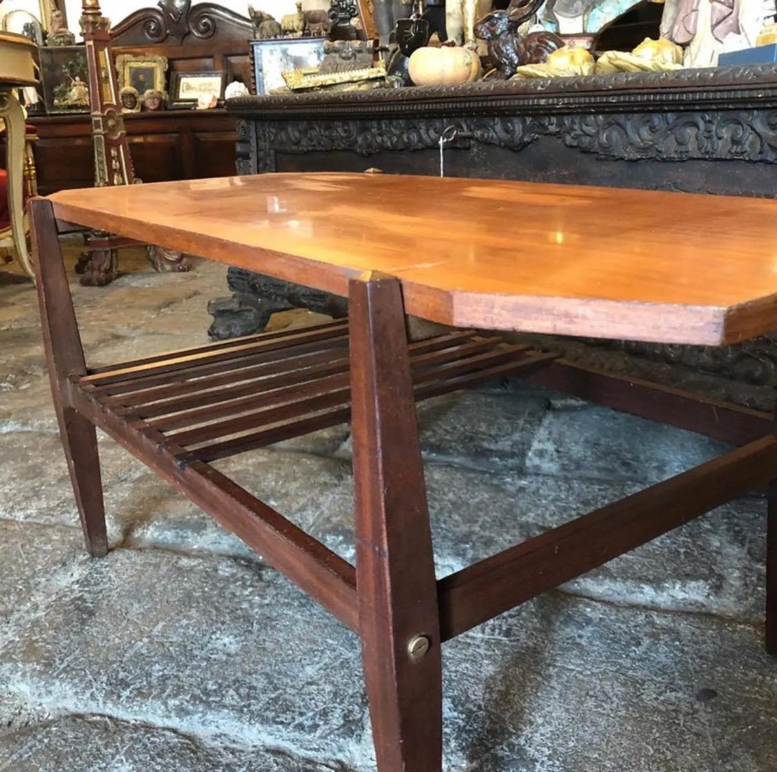 1960s Mid-Century Modern Wood Octagonal Italian Side Table For Sale 6