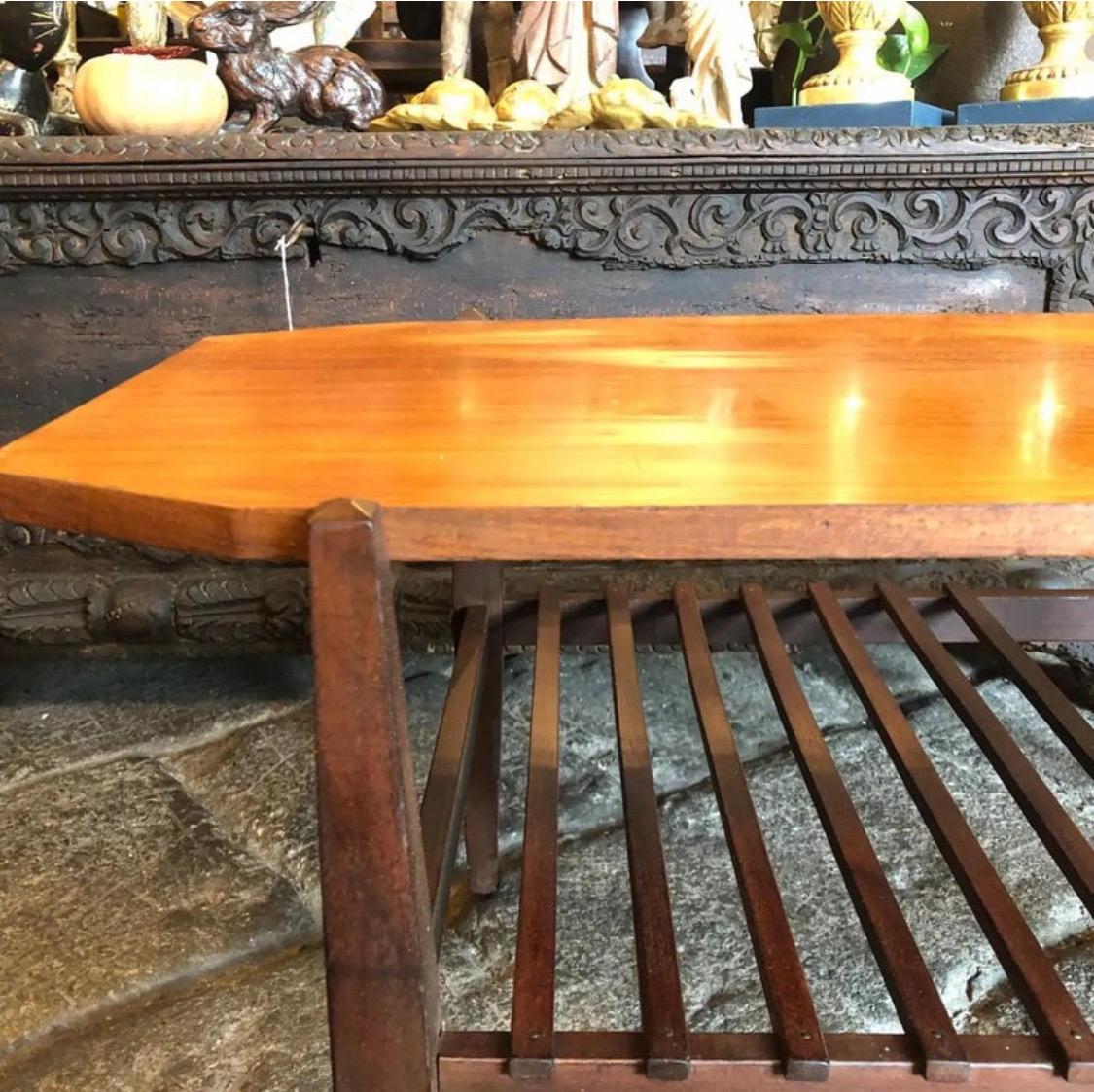 1960s Mid-Century Modern Wood Octagonal Italian Side Table For Sale 3