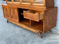 1960s Mid-Century Modern Young Mfg Diamond Buffet Lighted Hutch