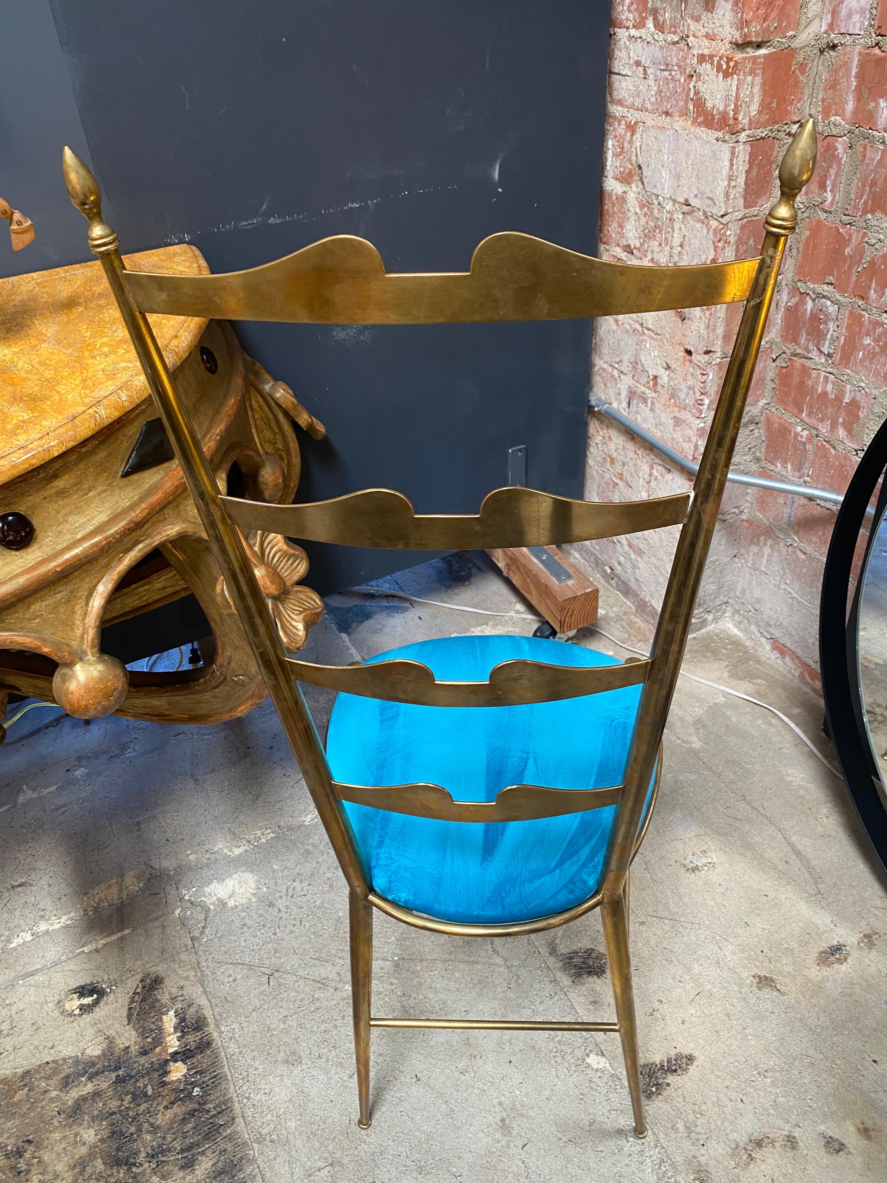 Italian 1960s, Mid-Century Pair of 6 Brass Dining Chairs For Sale