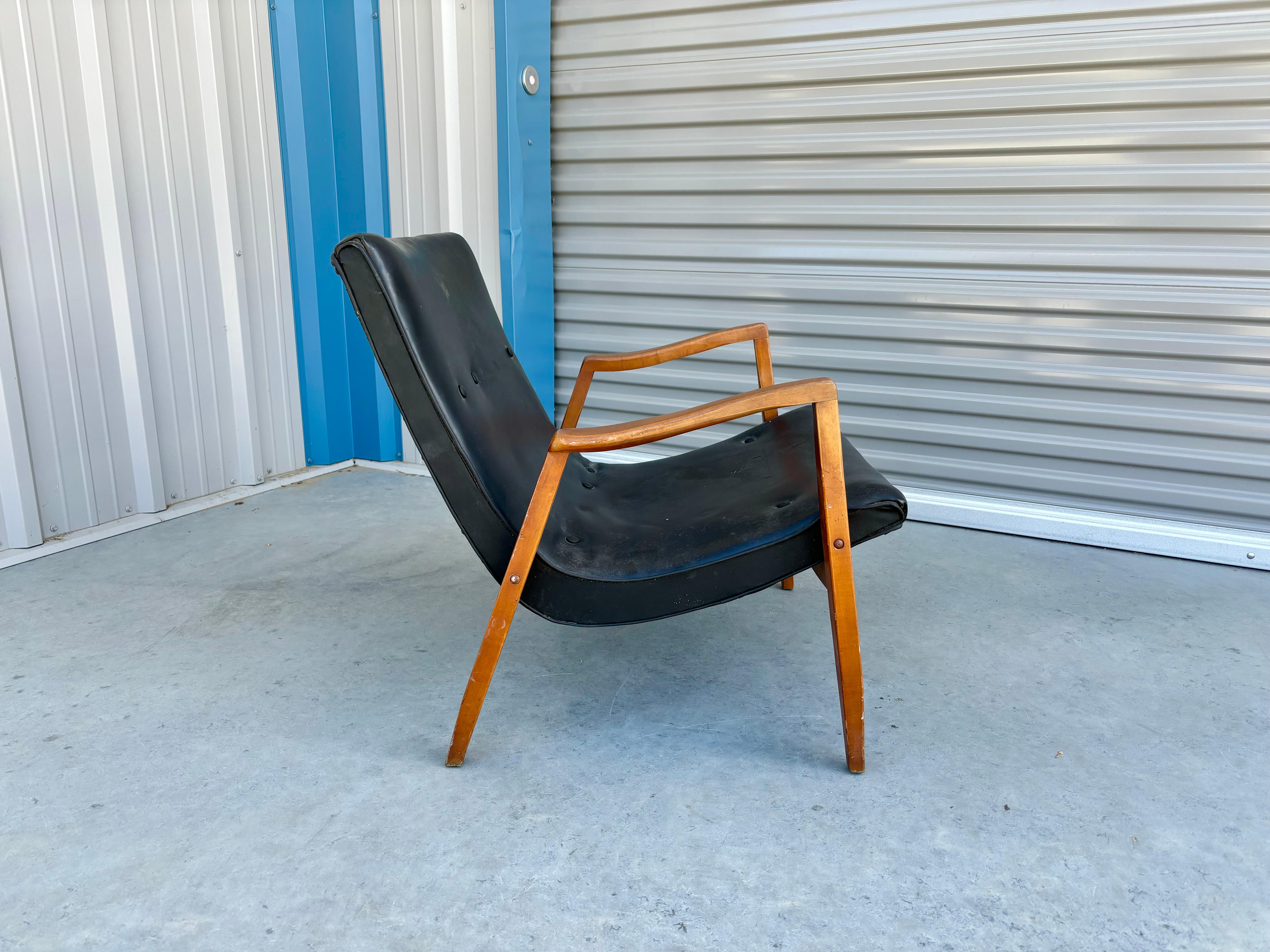 American 1960s Mid Century Scoop Lounge Chair Designed by Milo Baughman For Sale