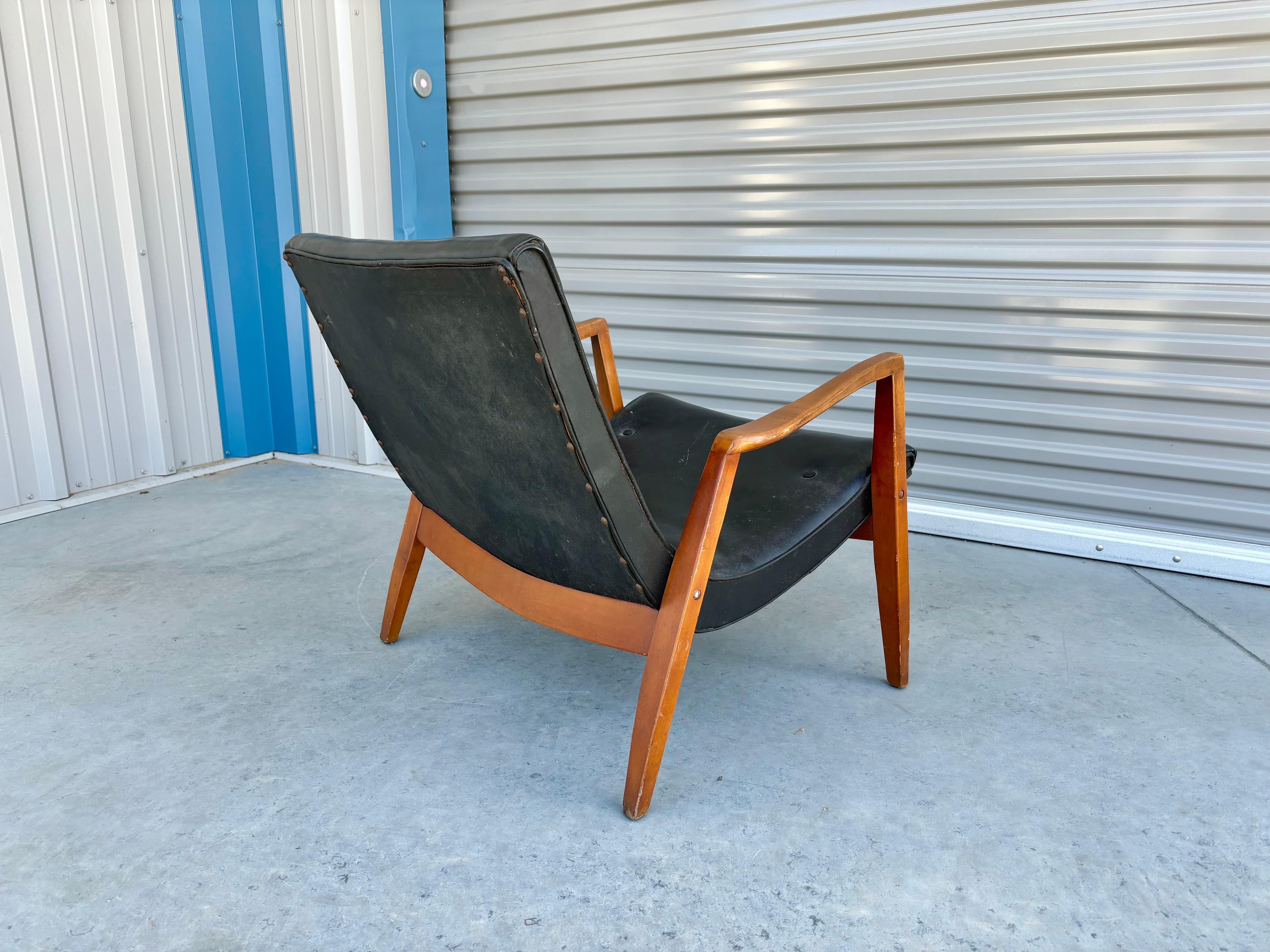 1960s Mid Century Scoop Lounge Chair Designed by Milo Baughman In Good Condition For Sale In North Hollywood, CA