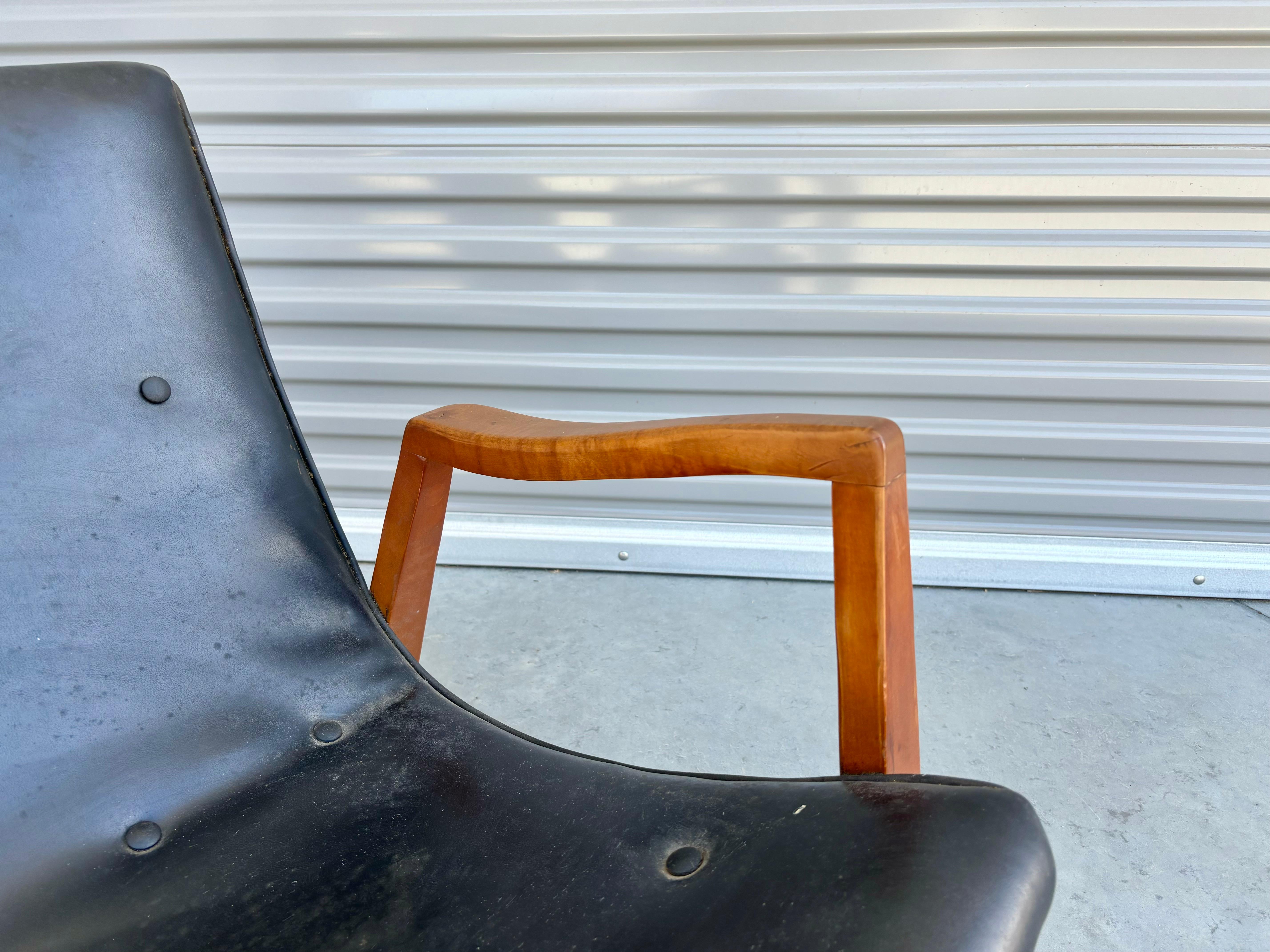 Leather 1960s Mid Century Scoop Lounge Chair Designed by Milo Baughman For Sale