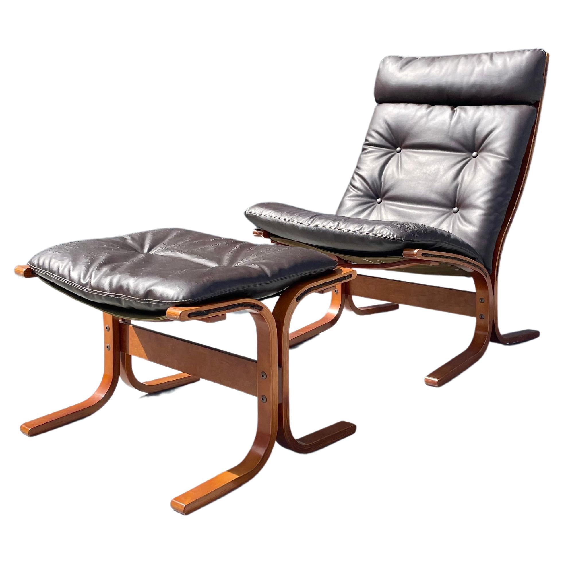 1960er Jahre Mid Century "Siesta" Loungesessel und Ottomane - Satz von 2