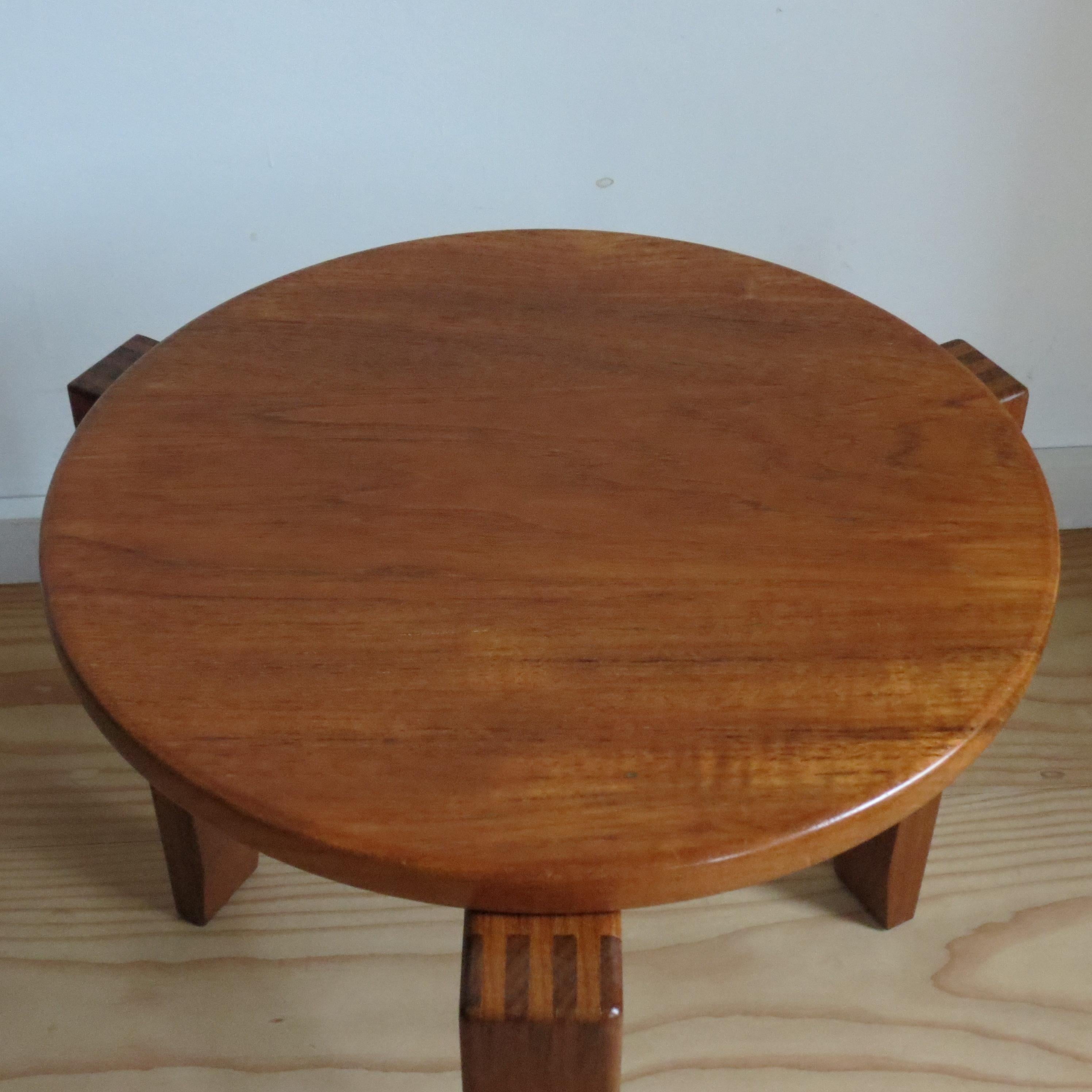 1960s Mid-century Small Circular Three Legged Table in Afromosia and Teak For Sale 3