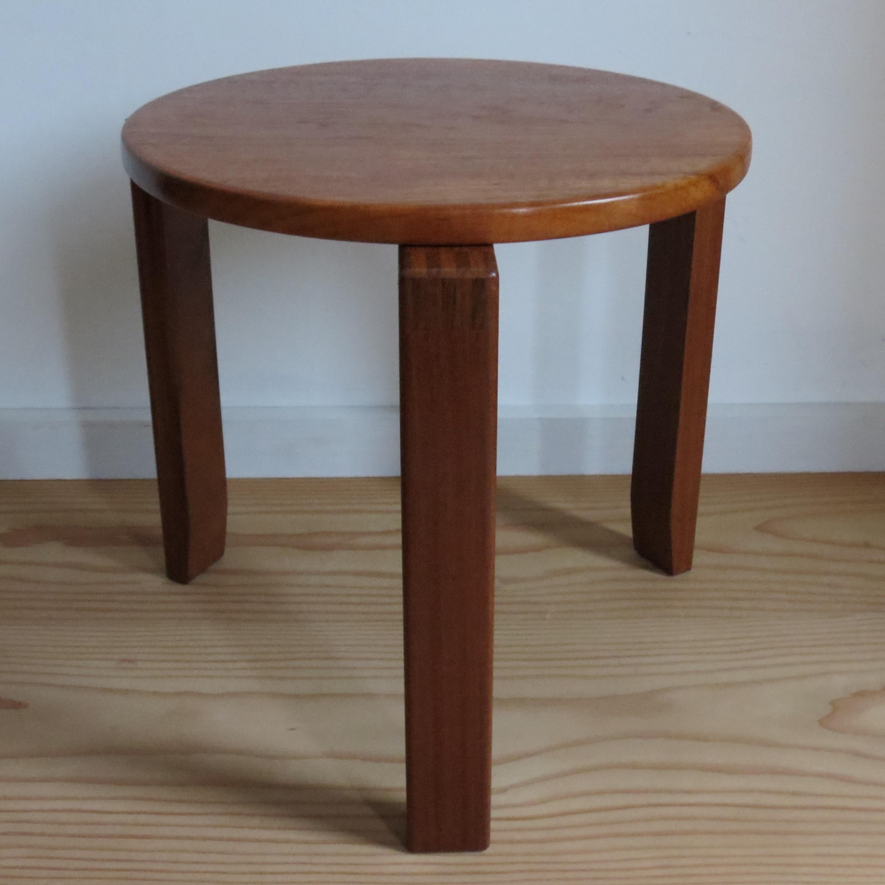 1960s Mid-century Small Circular Three Legged Table in Afromosia and Teak For Sale 4