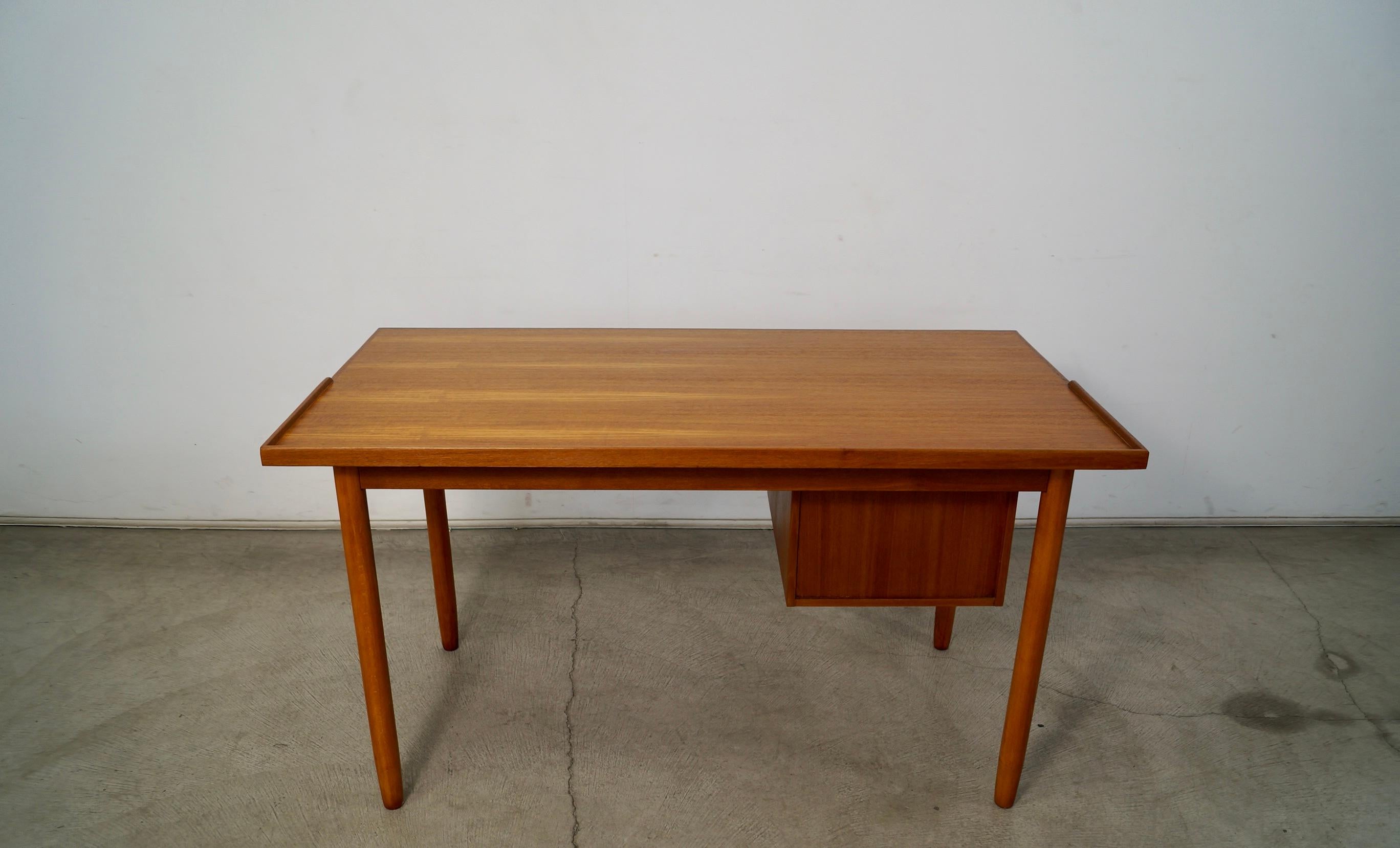 1960's Mid-Century Swedish Modern Lammhults Teak Desk 5