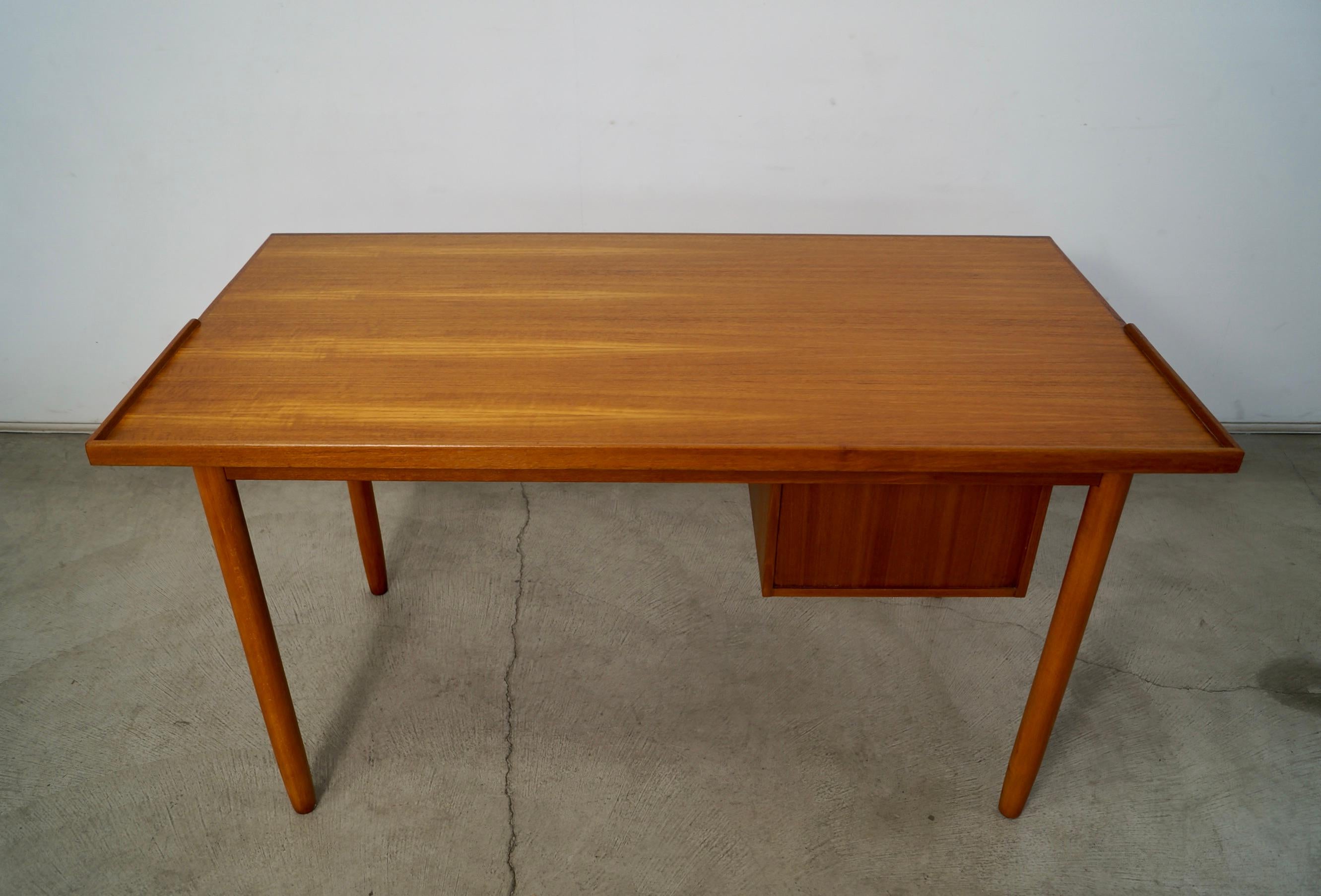 1960's Mid-Century Swedish Modern Lammhults Teak Desk 7