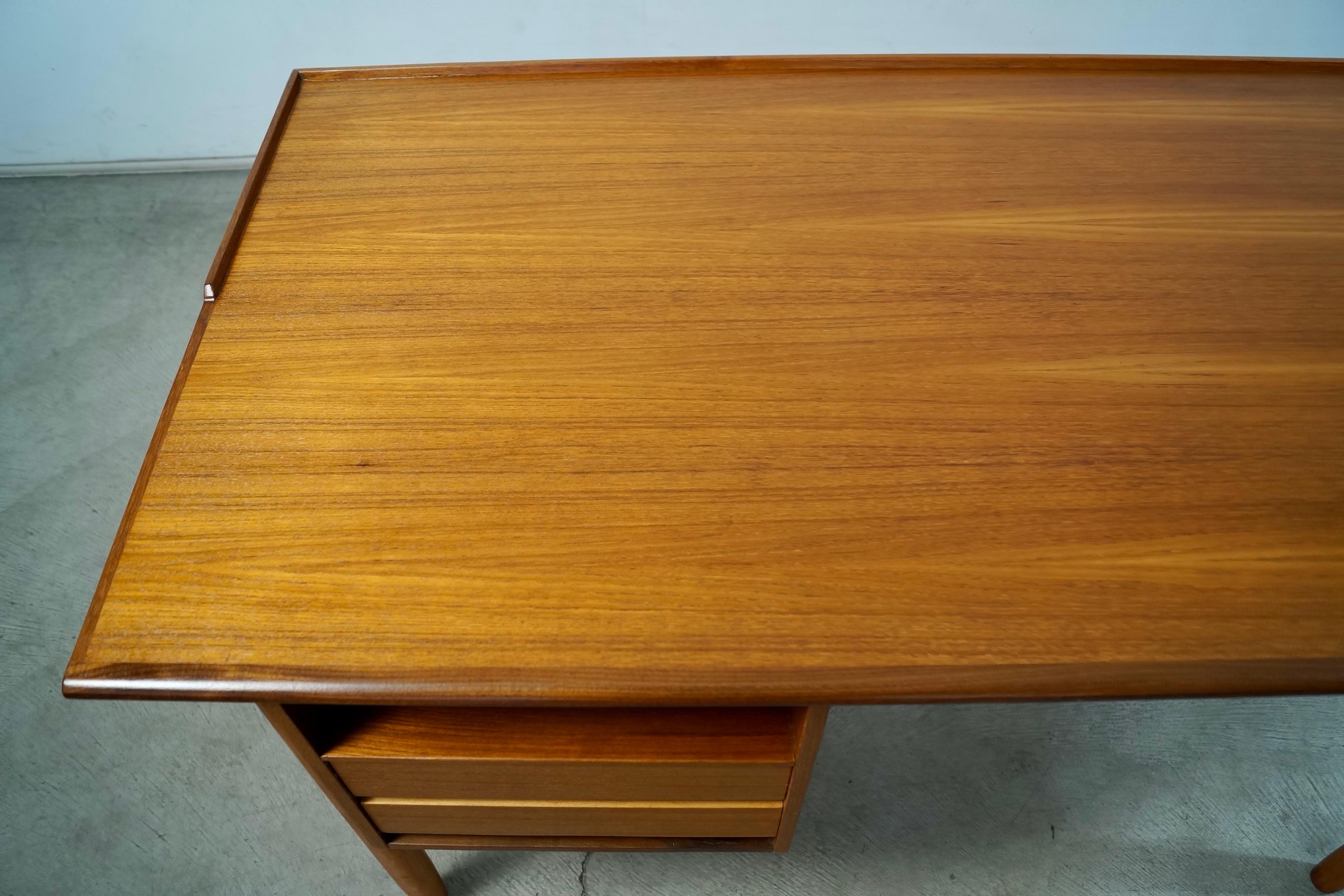 1960's Mid-Century Swedish Modern Lammhults Teak Desk 10