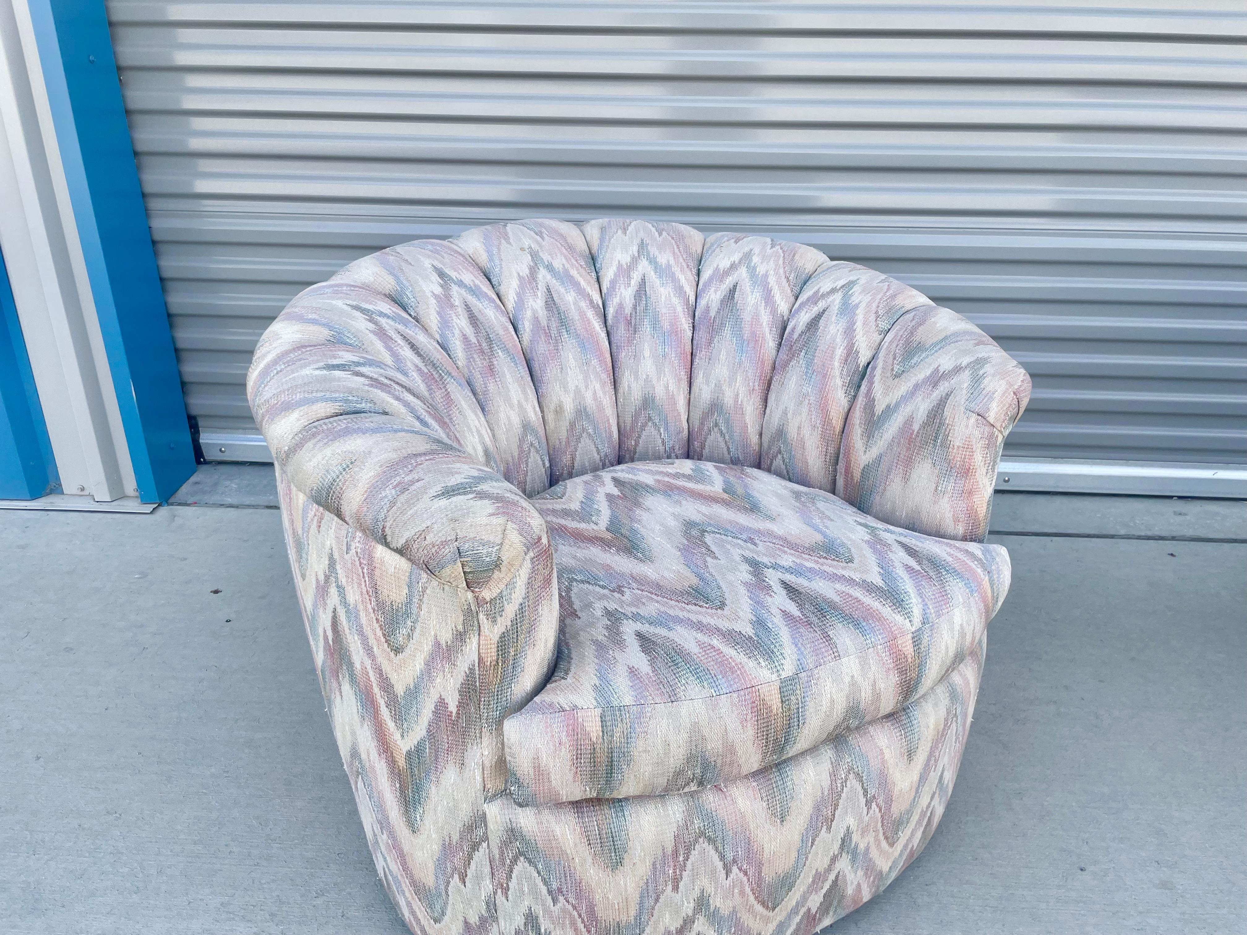 Chaises longues pivotantes Mid Century des années 1960 d'après Milo Baughman en vente 2