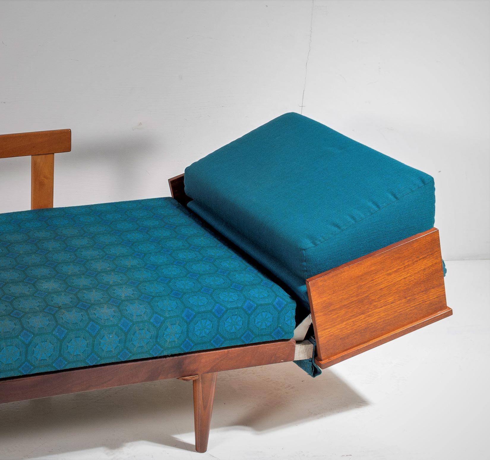 1960s Mid Century Teak Daybed Sofa by Ingmar Relling in its Original Fabric 5