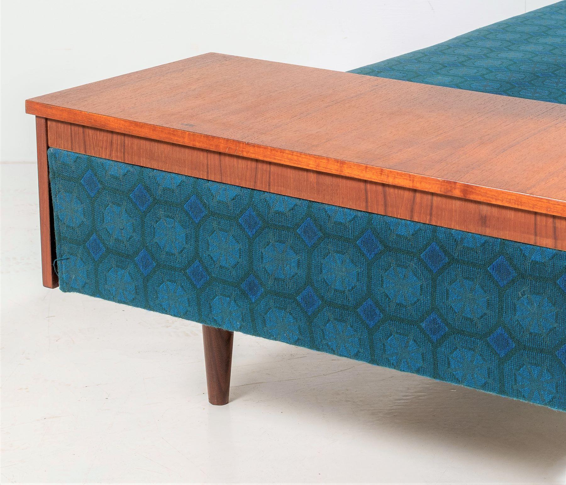 1960s Mid Century Teak Daybed Sofa by Ingmar Relling in its Original Fabric 9