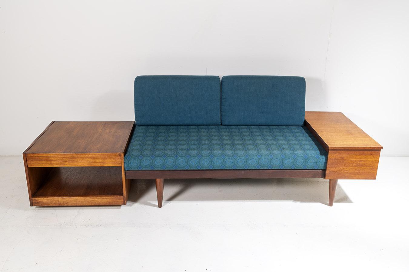1960s Mid Century Teak Daybed Sofa by Ingmar Relling in its Original Fabric 10