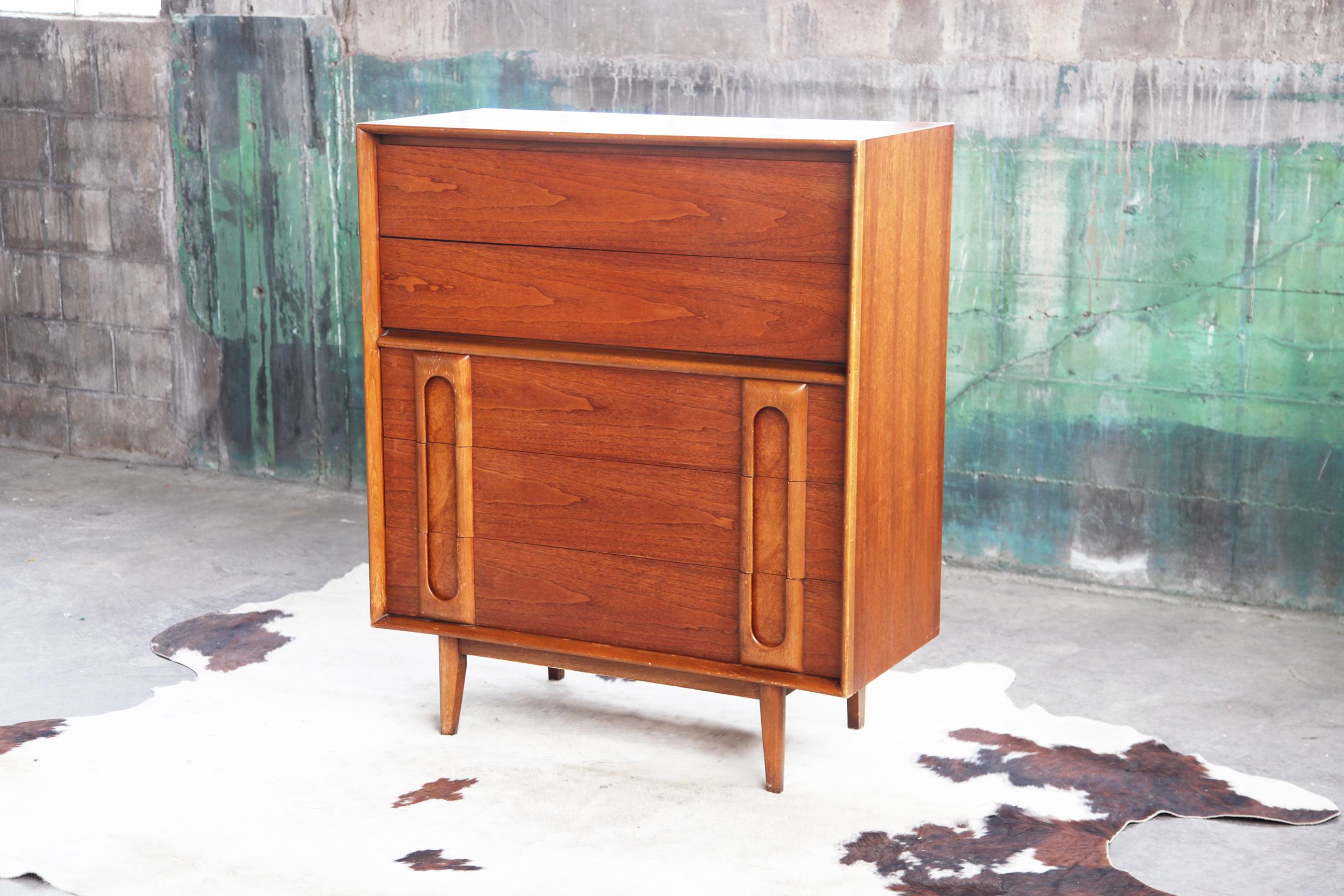1960s Mid Century Vintage Lane Burlwood + Walnut 5 Drawer Dresser 4