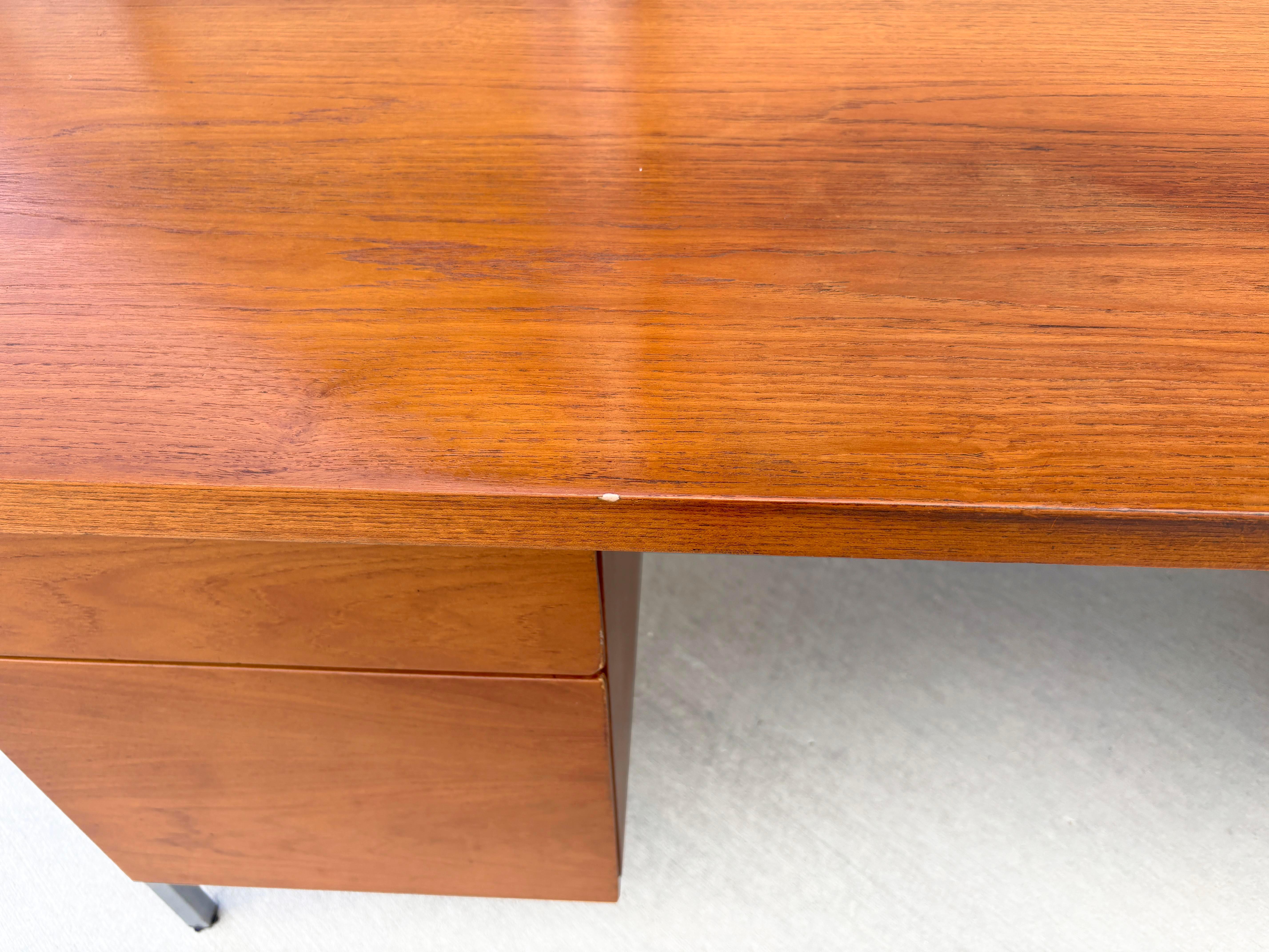 1960s Mid Century Walnut and Chrome Executive Desk by Florence Knoll For Sale 8