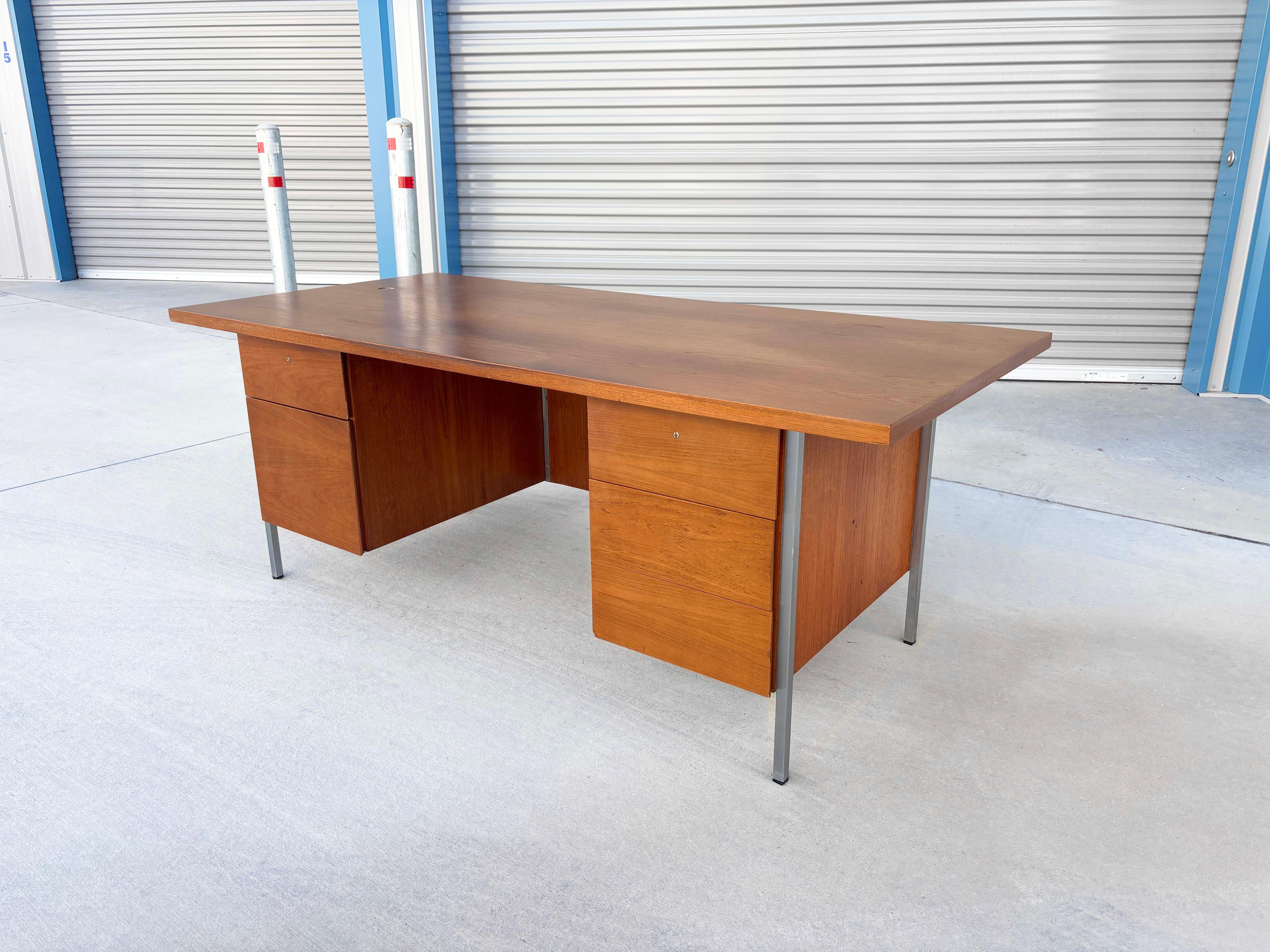 American 1960s Mid Century Walnut and Chrome Executive Desk by Florence Knoll For Sale