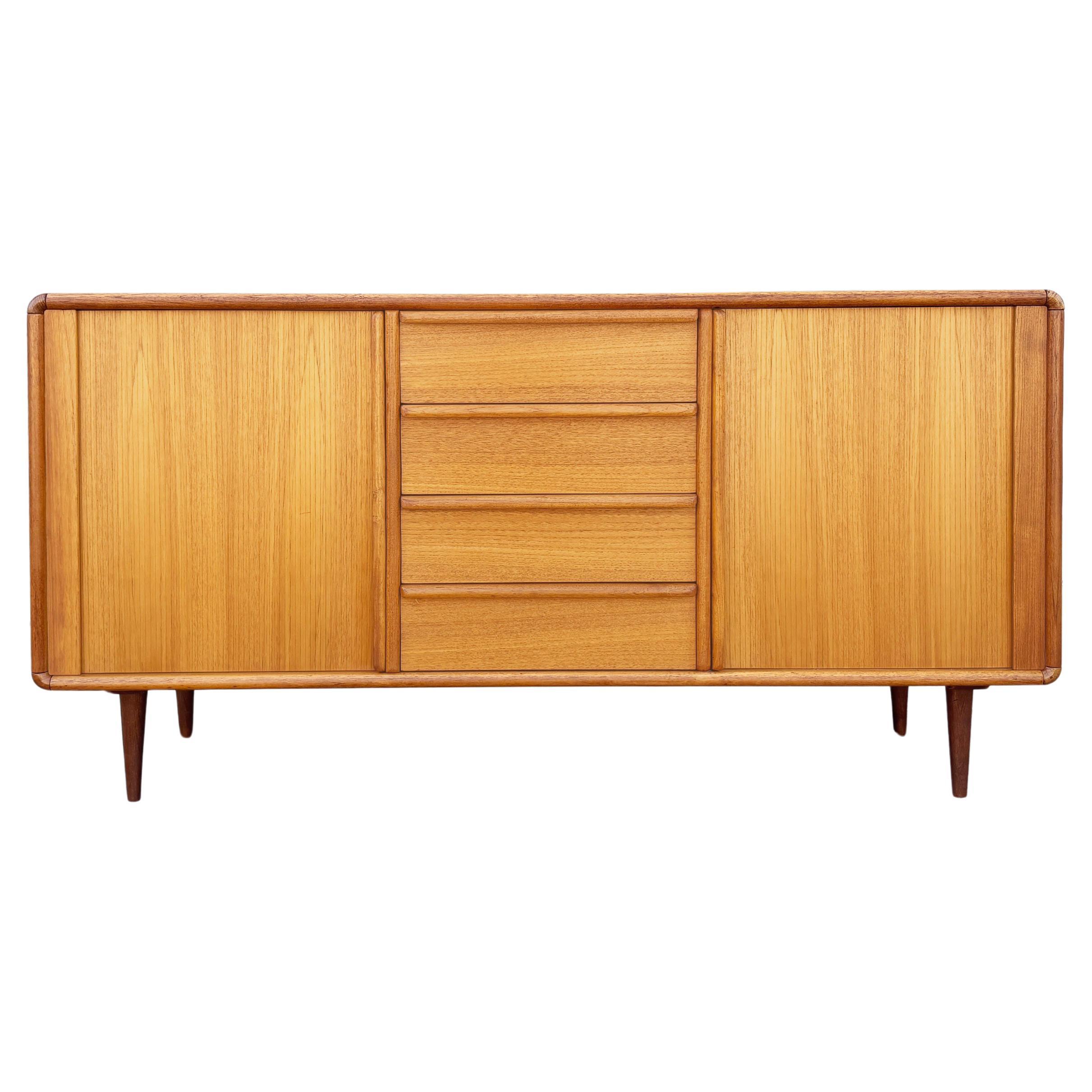 Credenza in legno di noce del 1960 di Bakers Bro