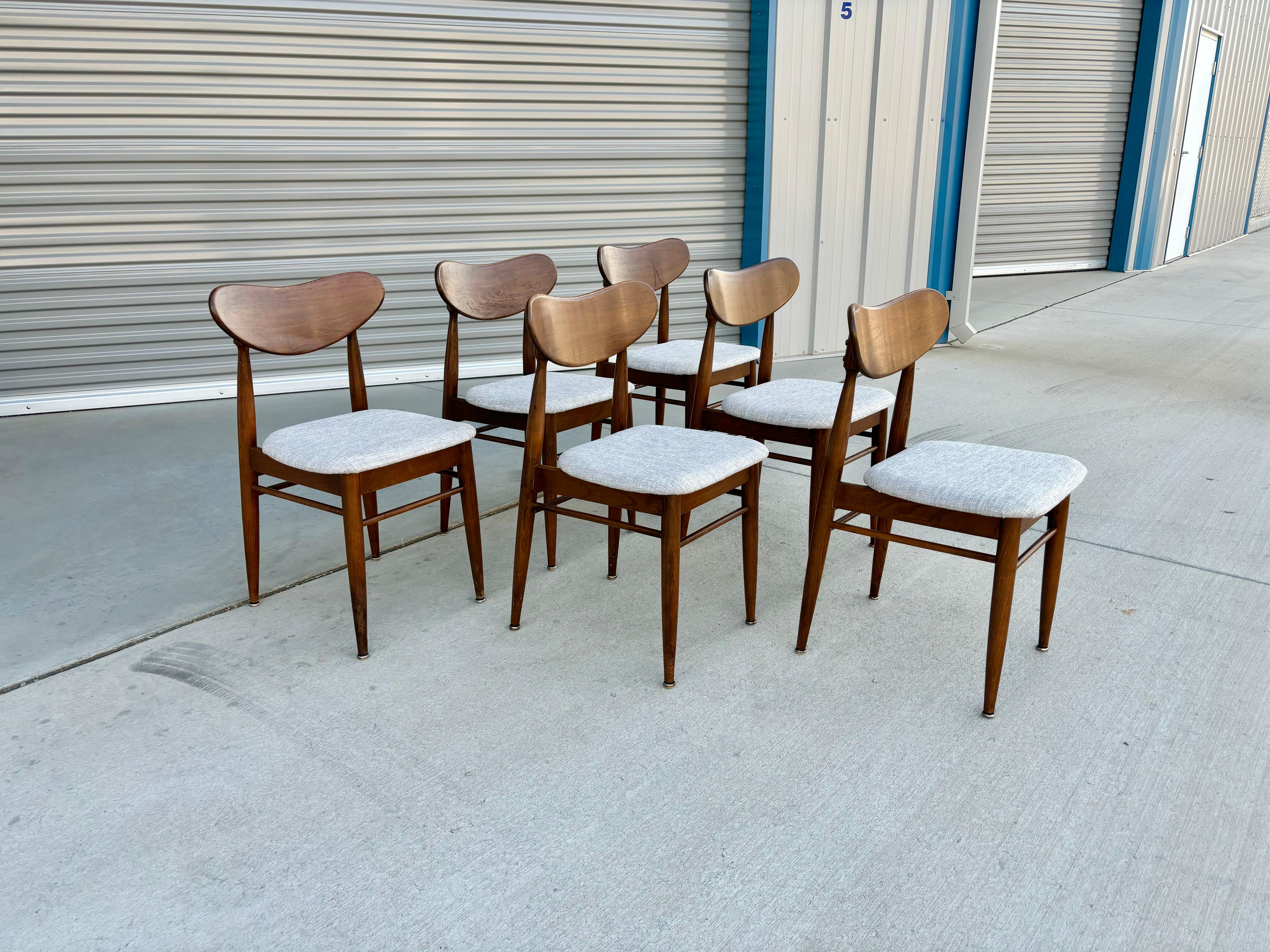 Mid-Century Modern 1960s Mid Century Walnut Dining Chairs - Set of 6 en vente