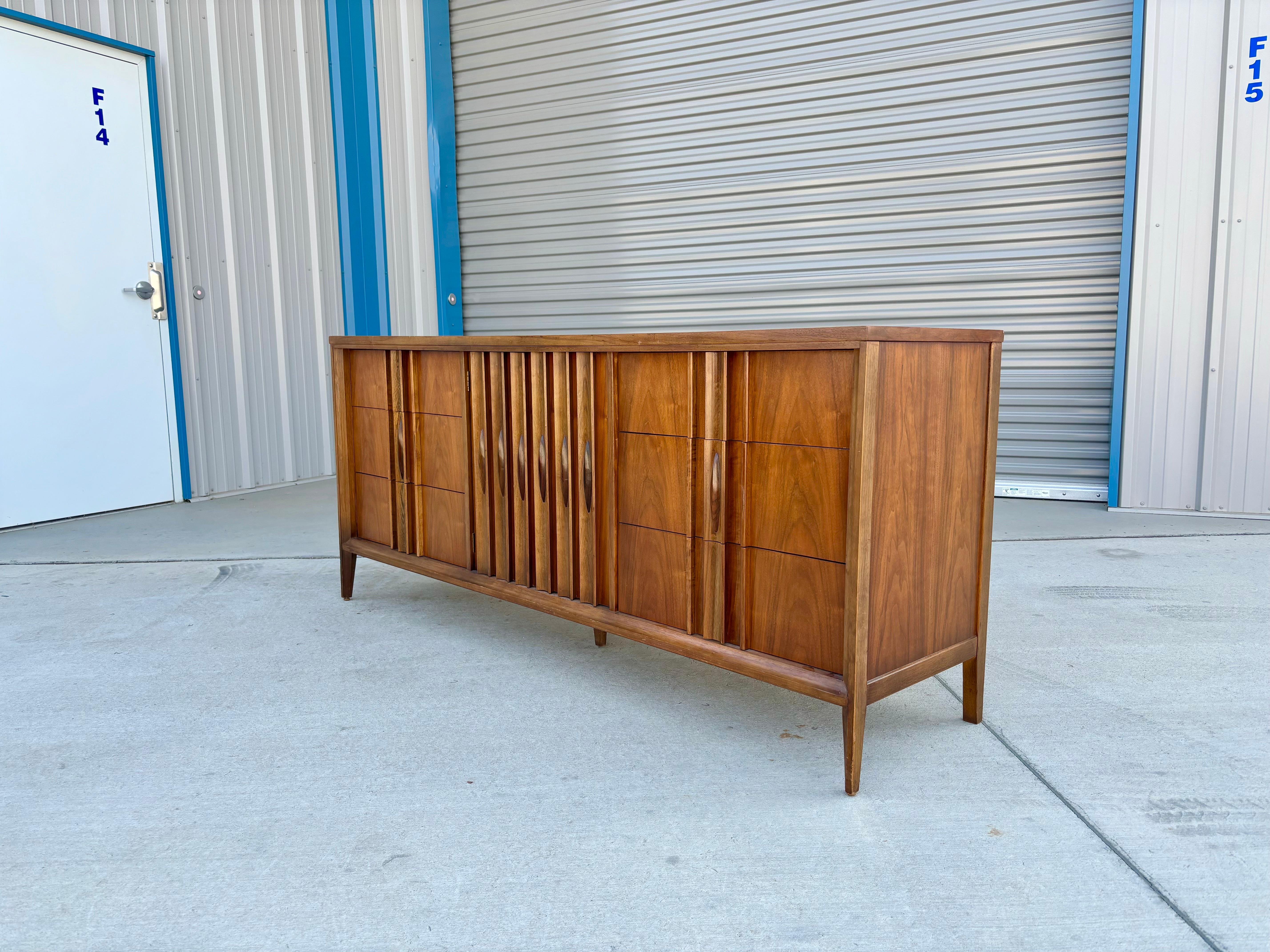 Mid-20th Century 1960s Mid Century Walnut Dresser by Thomasville For Sale