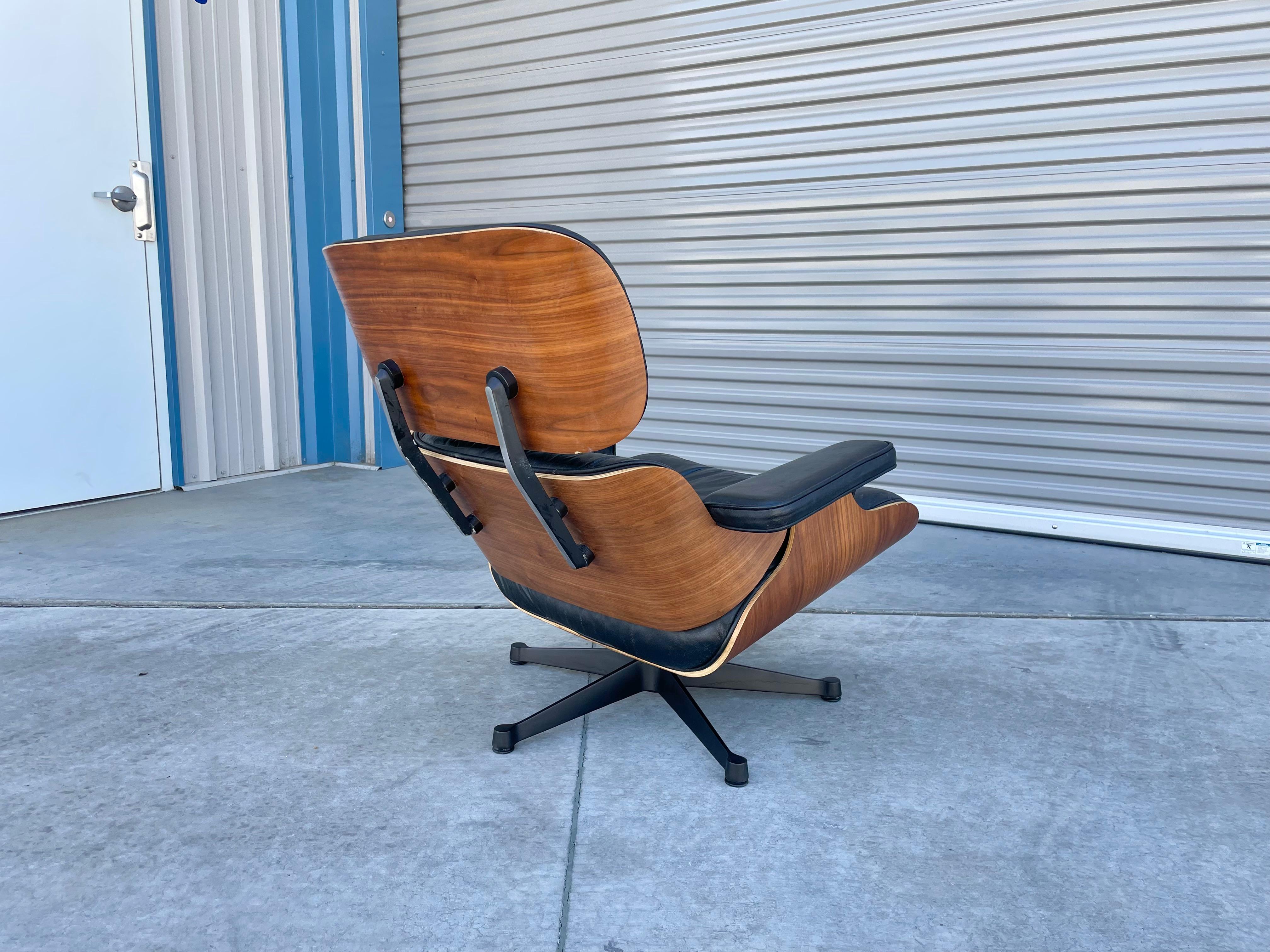 1960s Mid Century Walnut & Leather Lounge Chair by Eames for Vitra - Set of 2 en vente 3