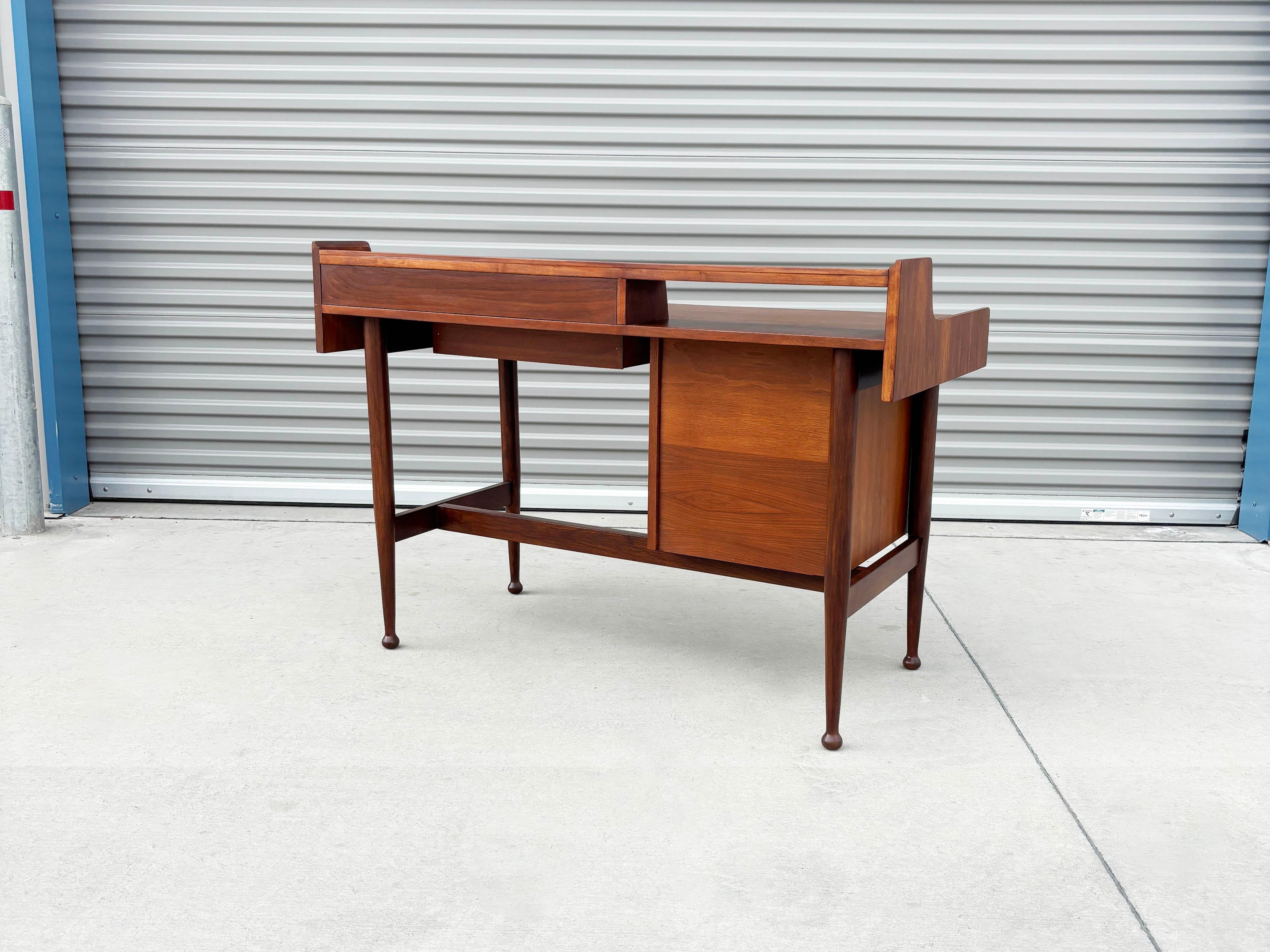1960s Mid Century Walnut Writing Desk by Hooker (Refinished) 7