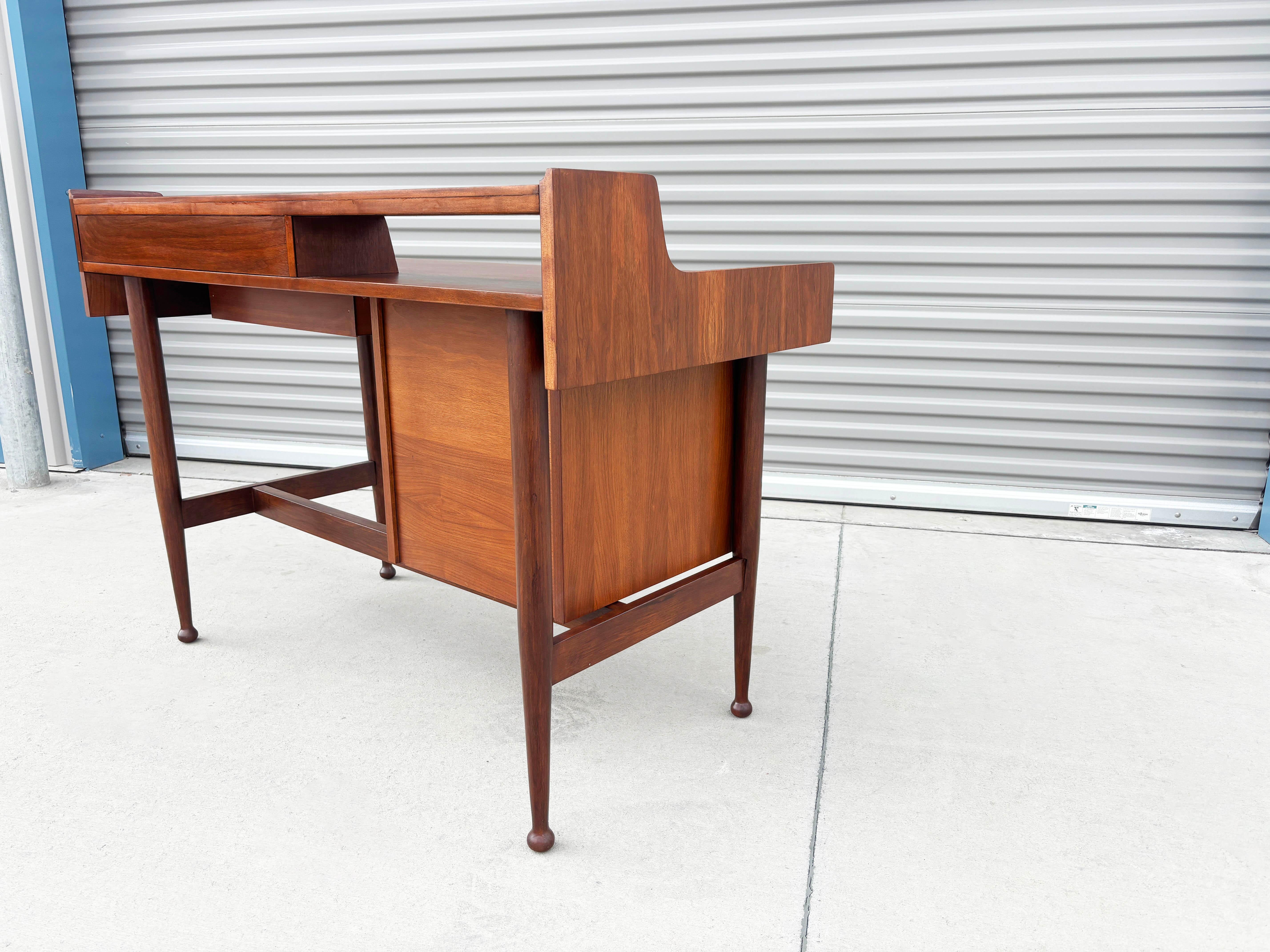 1960s Mid Century Walnut Writing Desk by Hooker (Refinished) 8