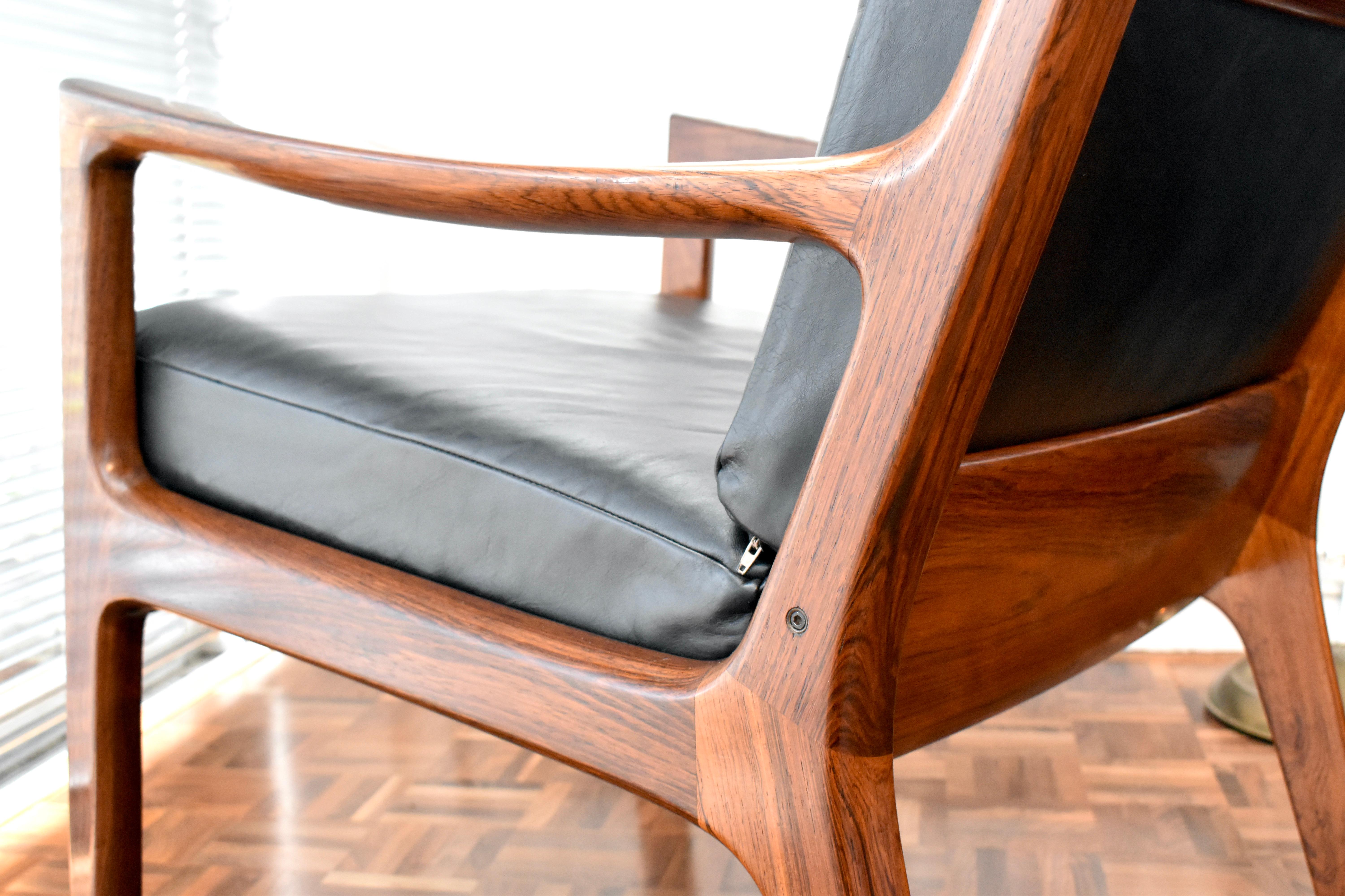 Leather 1960s MidCentury Danish Ole Wanscher Rosewood Senator Chair For France & Son For Sale