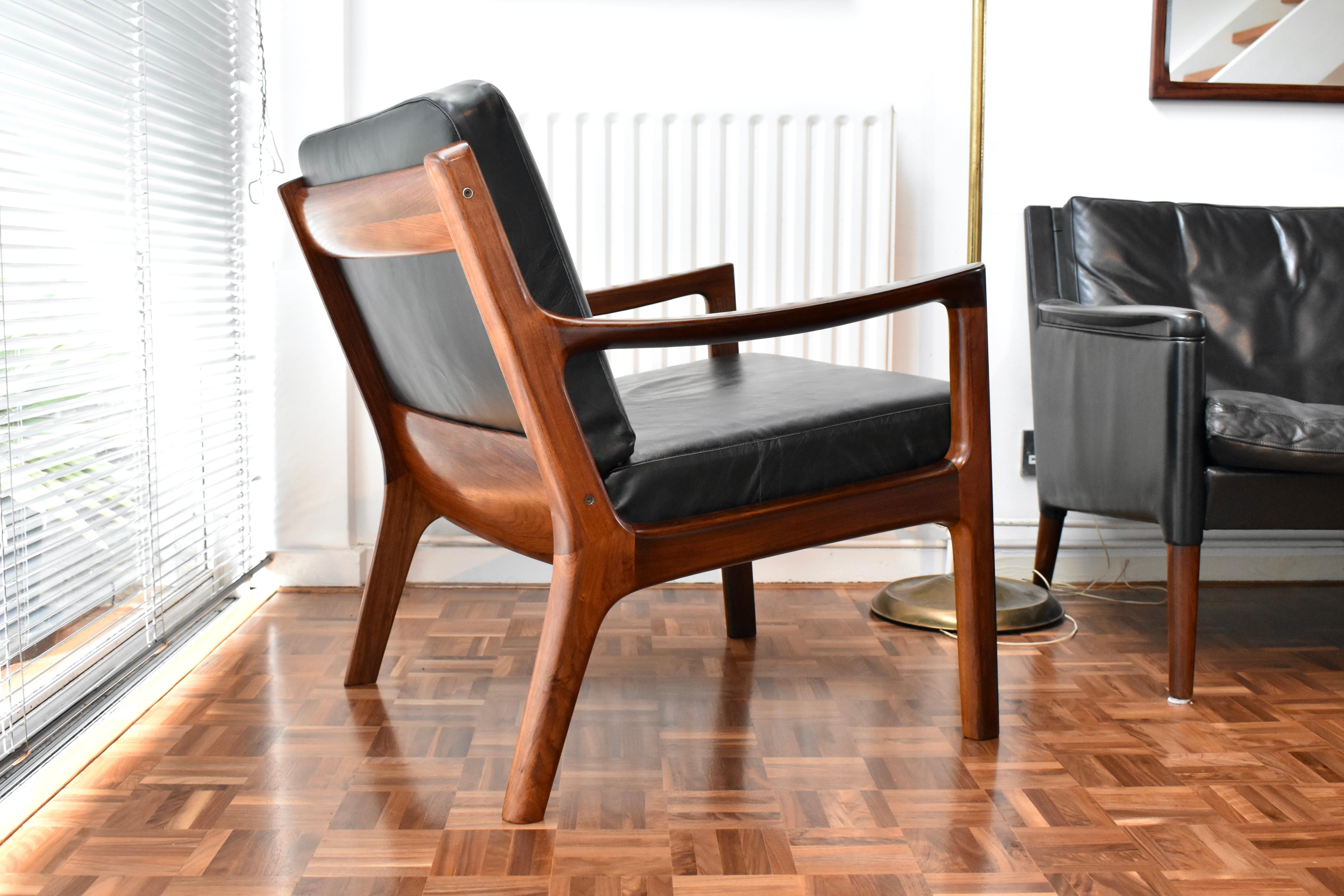 1960s MidCentury Danish Ole Wanscher Rosewood Senator Chair For France & Son For Sale 3