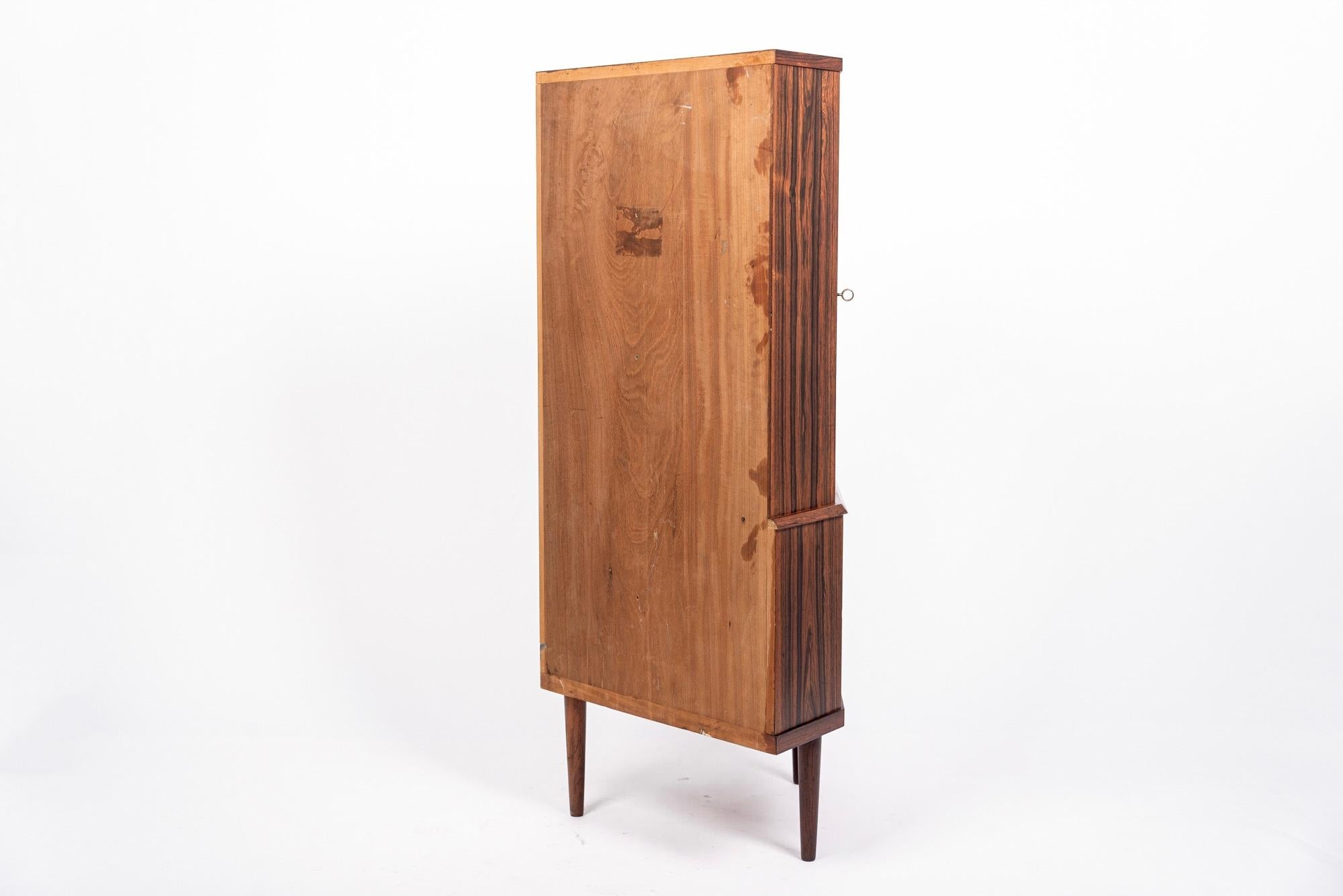 1960s Midcentury Danish Rosewood Corner Bar Cabinet For Sale 6