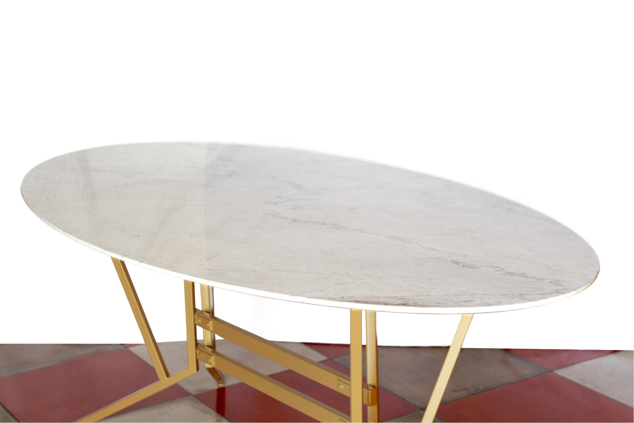 Mid-Century Modern 1960s Vintage Oval Carrara Marble Dining Table for Six People