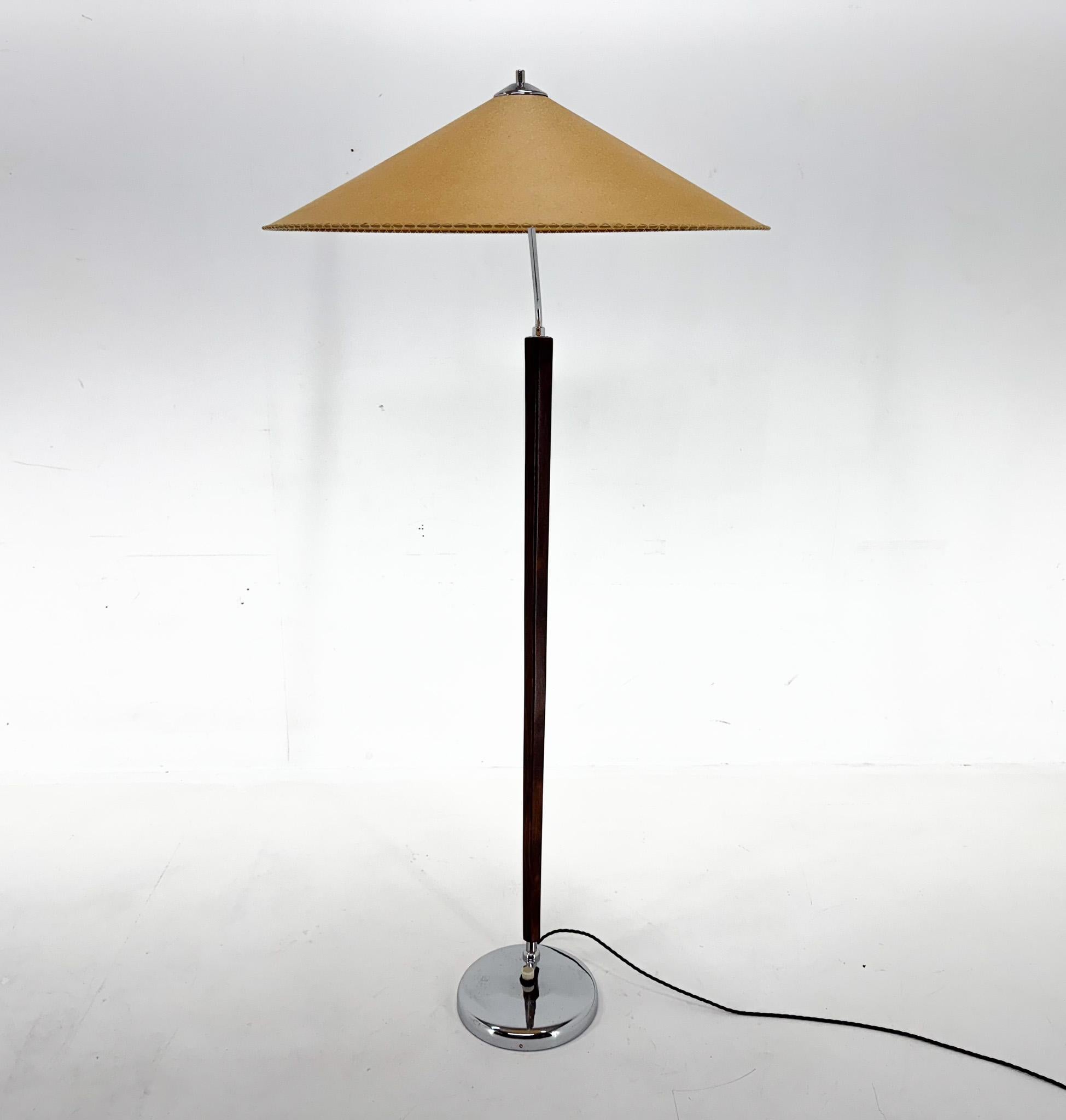 Stehlampe aus der Mitte des Jahrhunderts „Japanischer Stil“ von Zukov, Tschechoslowakei, 1960er Jahre im Angebot 4