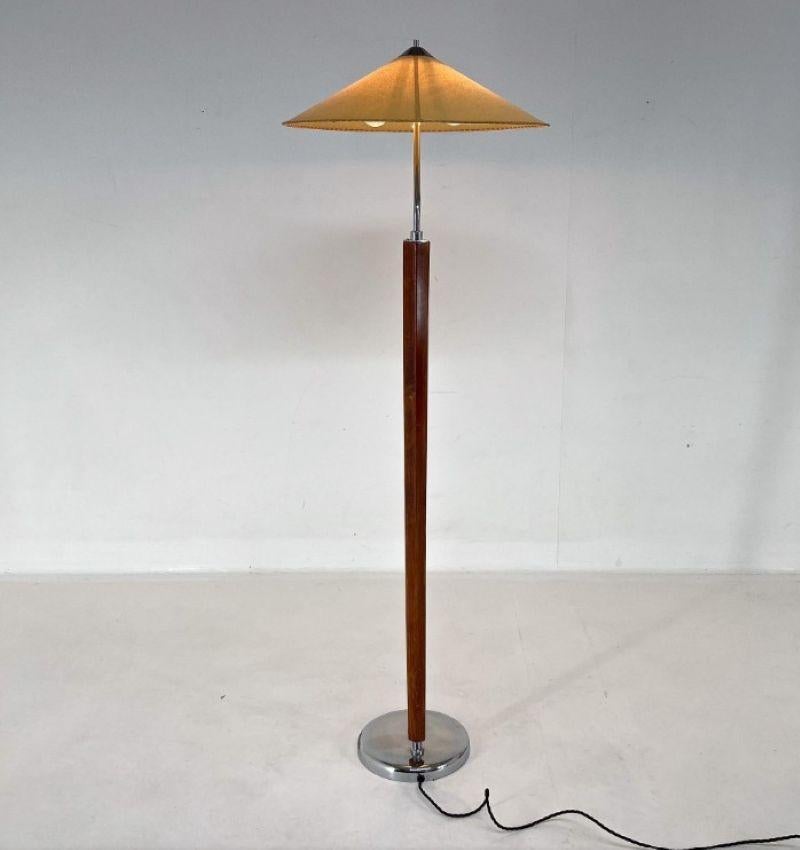 Iconic Zukov floor lamp made in former Czechoslovakia in the 1960s.
Completely restored, polished, new hand made parchment shade, rewired:
2x40W, E25-E27 bulbs.
US plug adapter included.