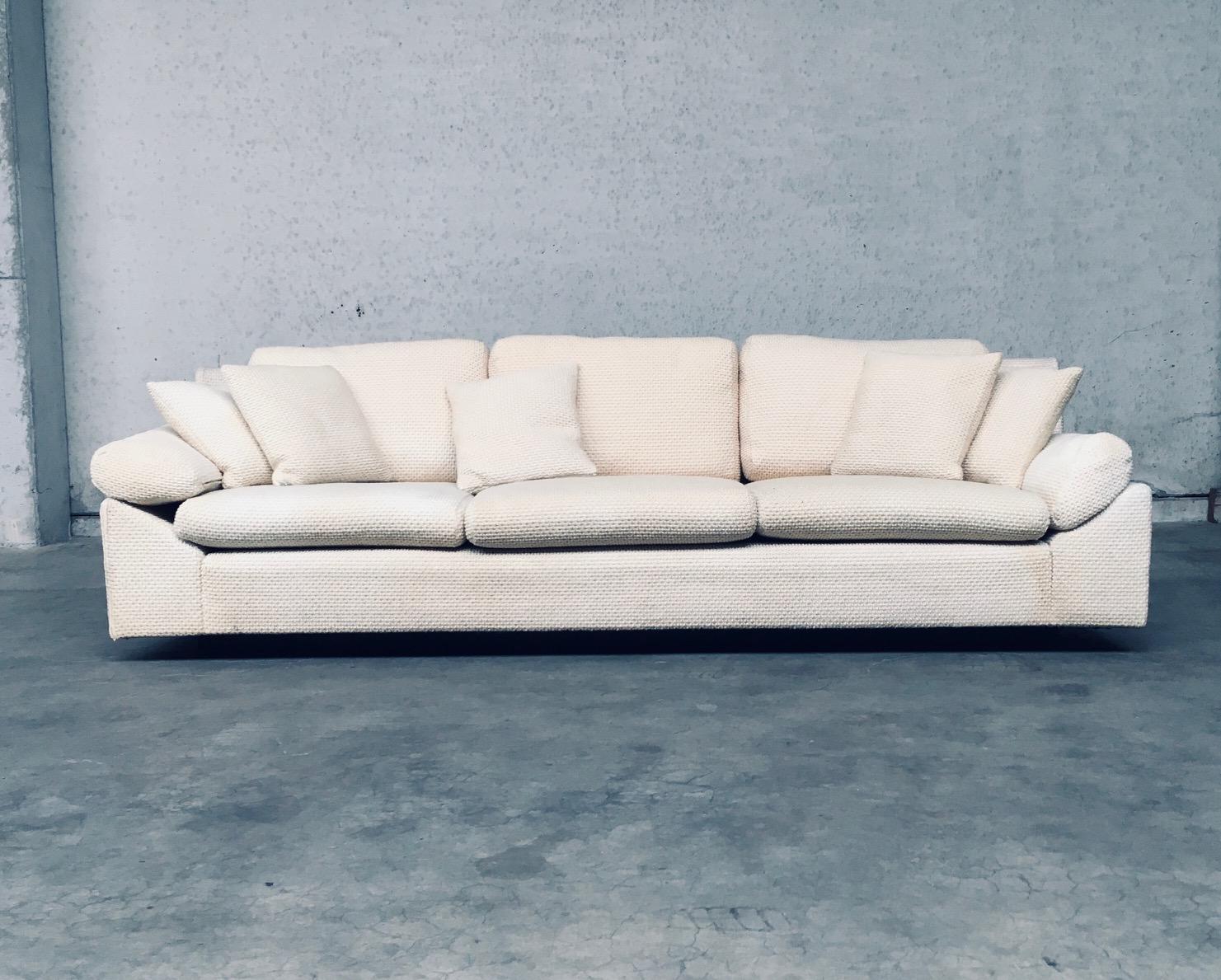 Bouclé Canapé 3 places en laine, design Modernity du milieu du siècle dernier, 1960 en vente