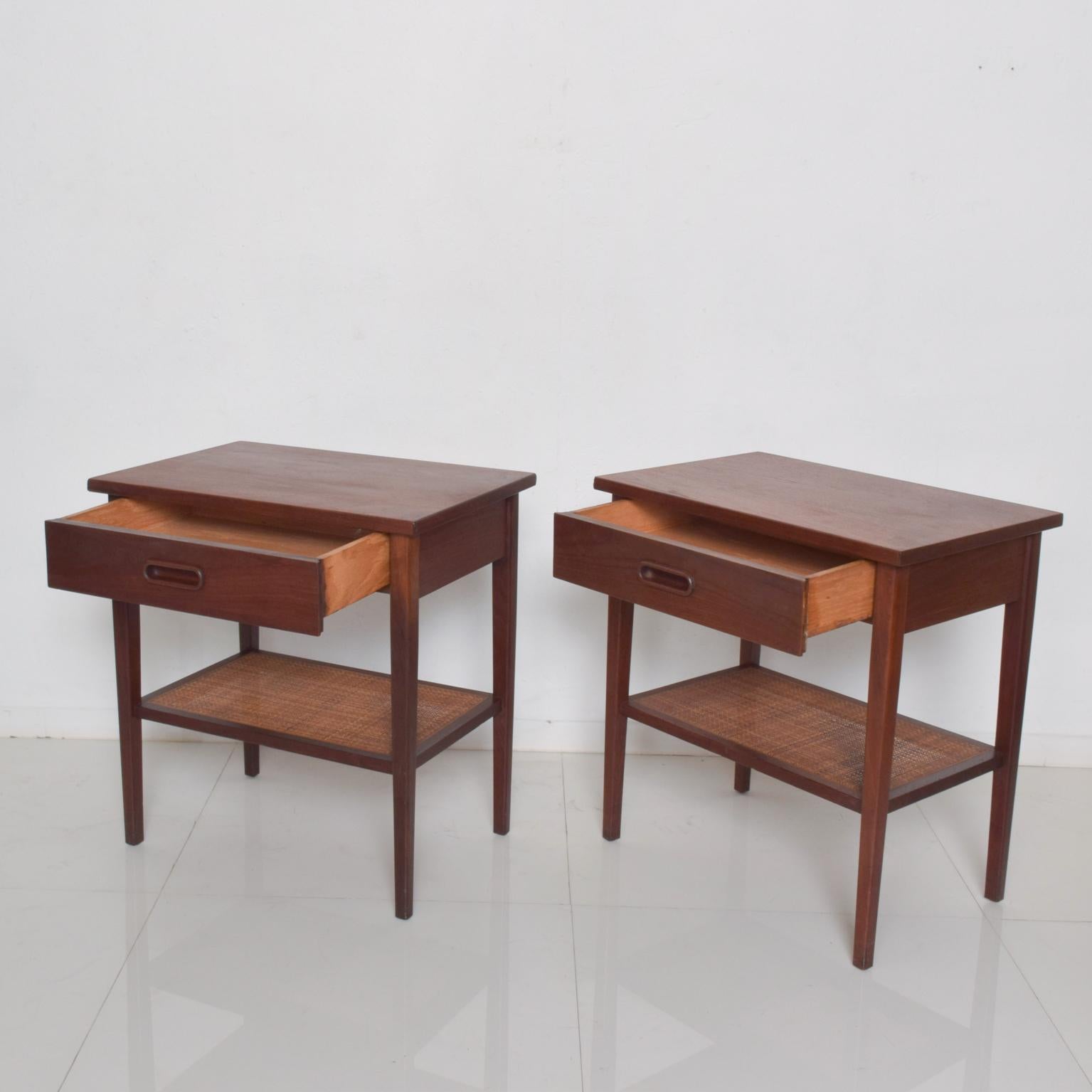 American 1960s Mid-Century Modern Nakashima Simple Style Walnut Nightstands with Cane USA