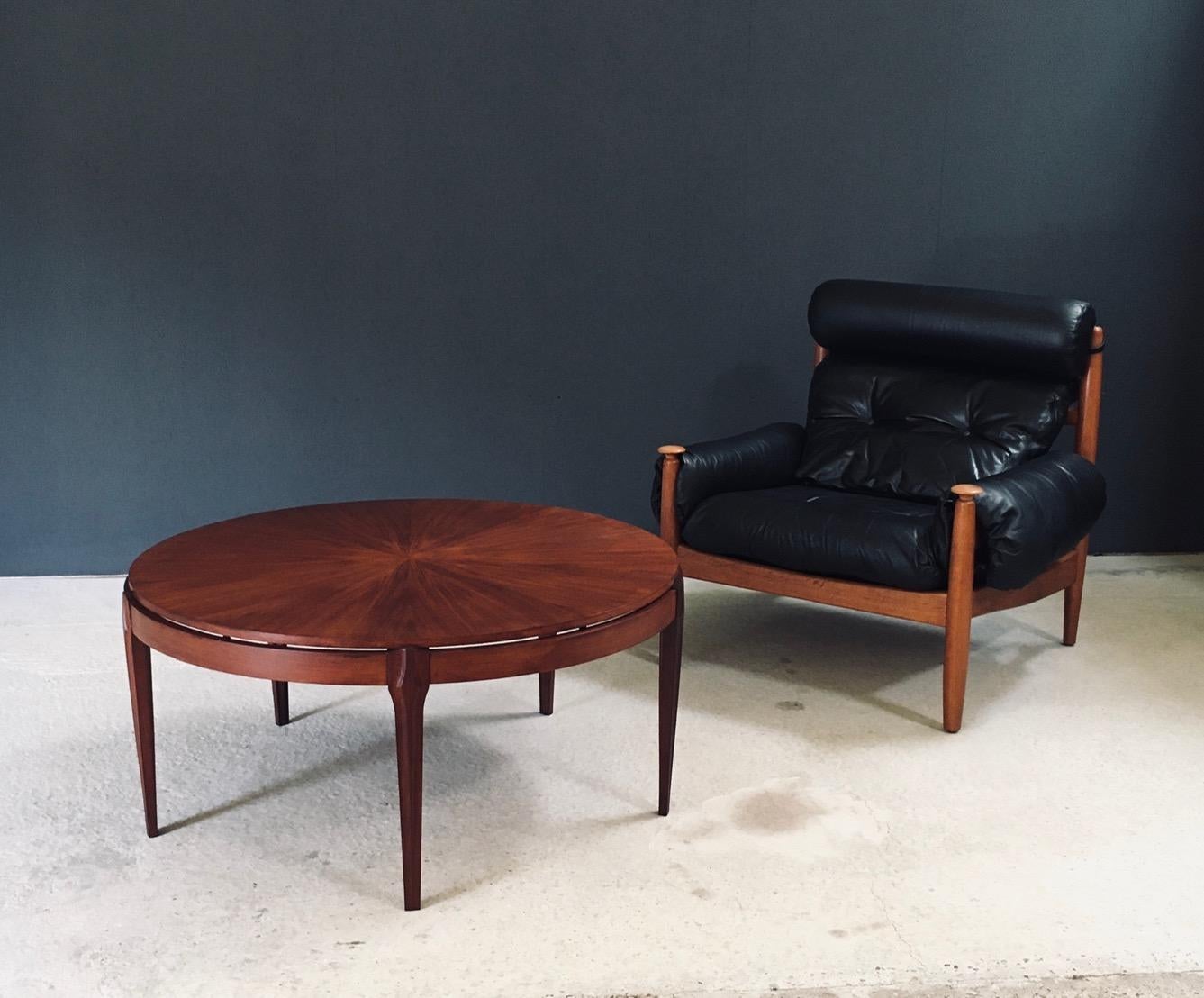 Impiallacciato Tavolino da caffè in teak del 1960 Midcentury Modern The Modern Scandinavian Design in vendita