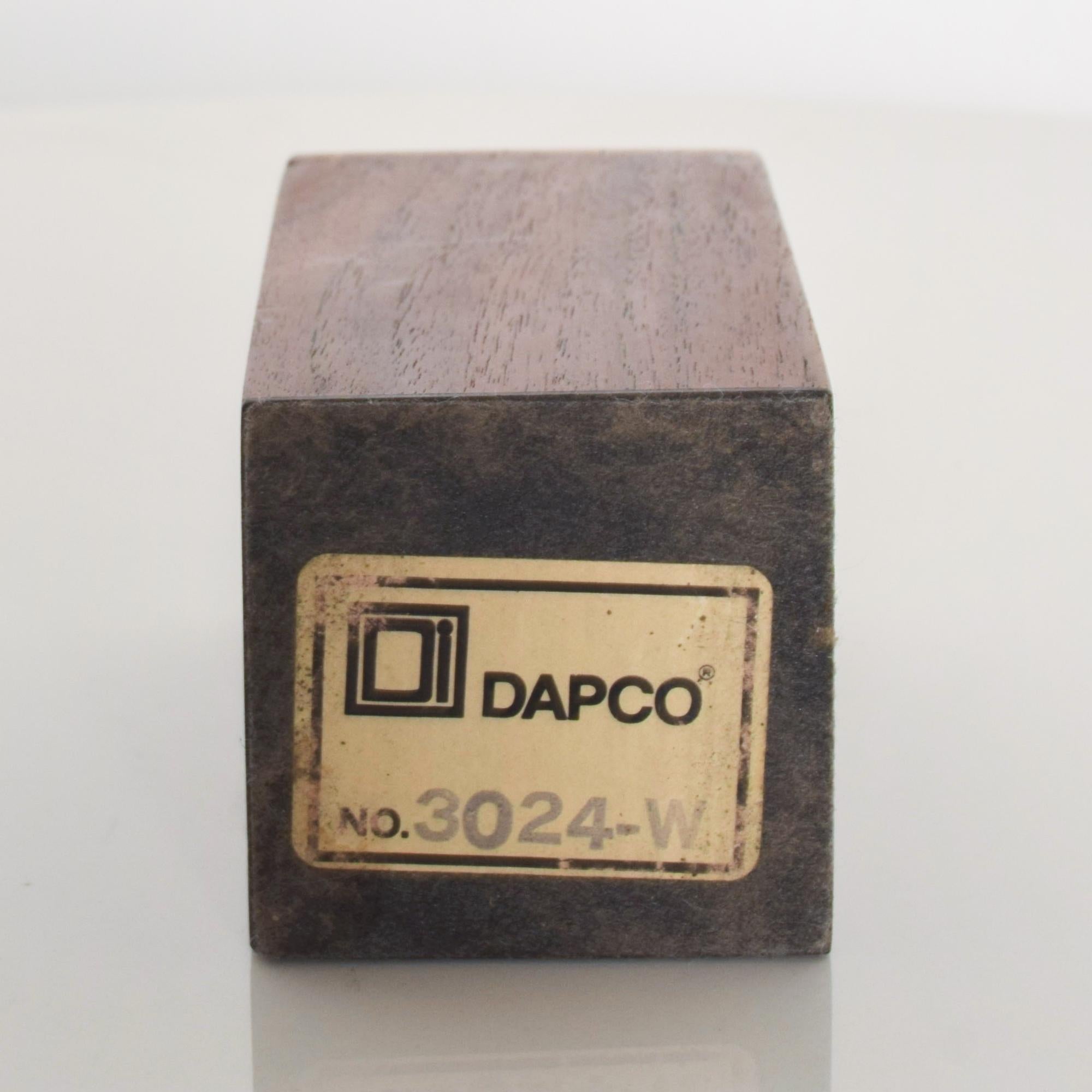 1960s Mid-Century Modern Sleek Walnut Wood Desktop Pencil Pen Holder DAPCO Italy In Good Condition In Chula Vista, CA