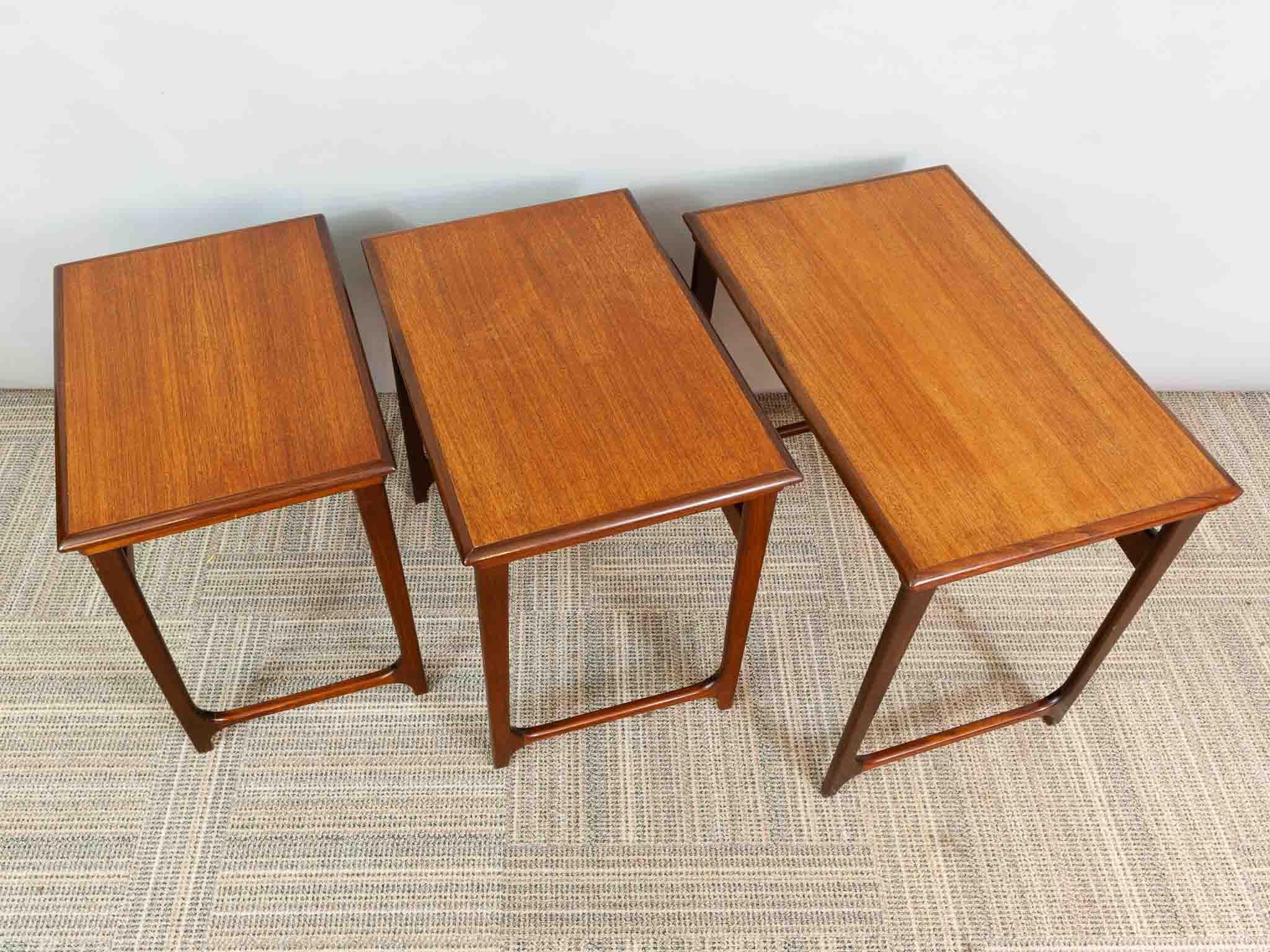 1960s Midcentury Scandinavian Danish B.C. Mobler Teak Set of 3 Nesting Tables 5