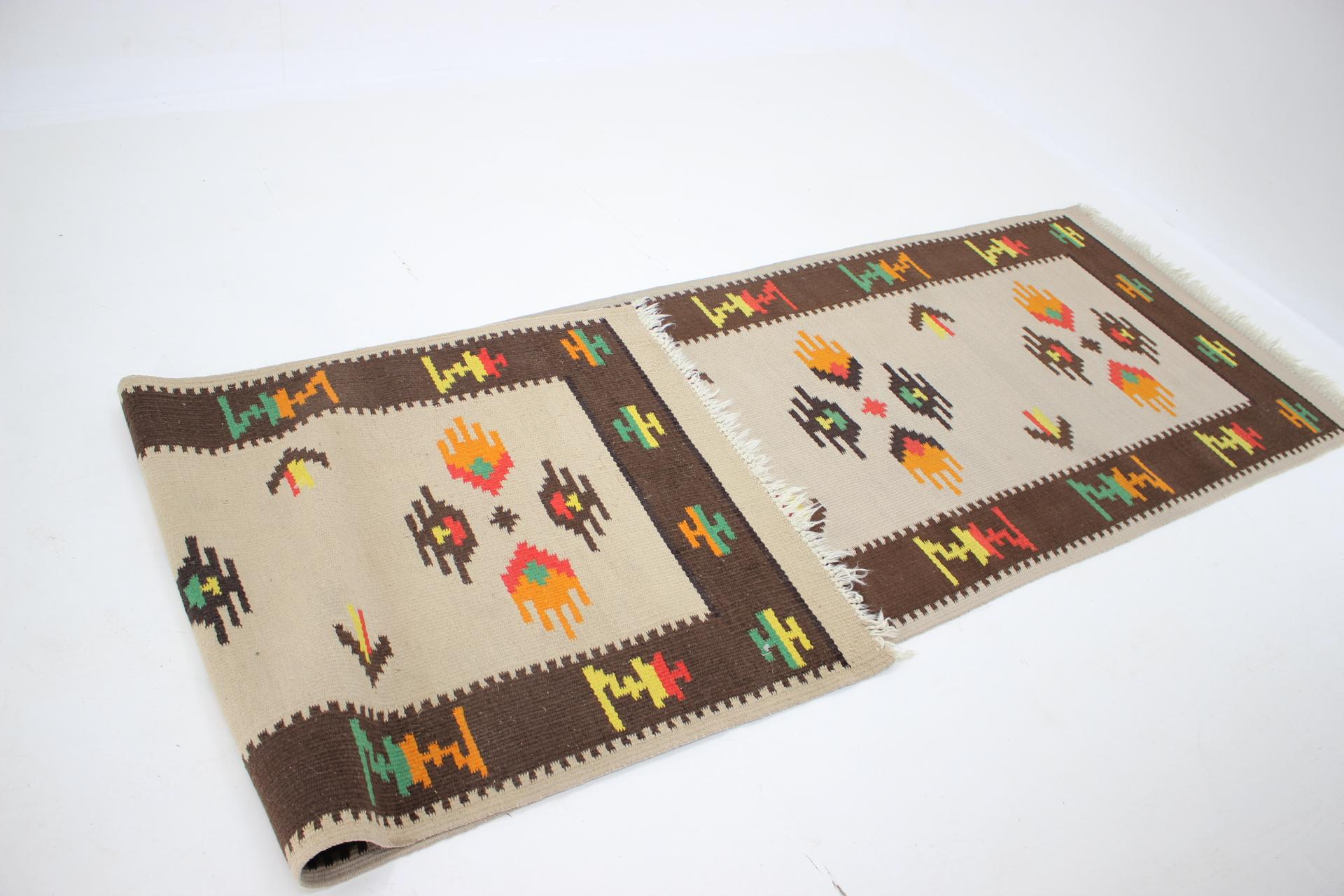 Late 20th Century 1960s Midcentury Wool Kilim Rug For Sale