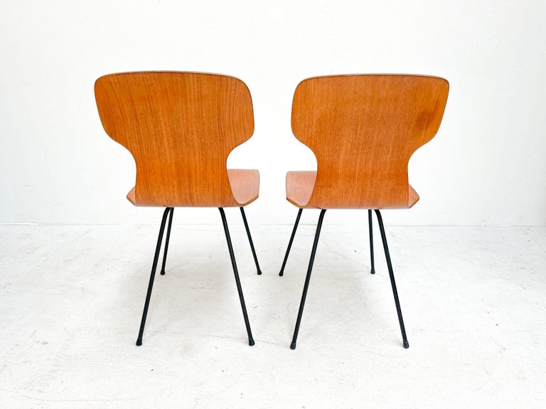 1960's Midcenturymodern Italian Plywood Carlo Ratti Chairs by Legni Curva For Sale 7