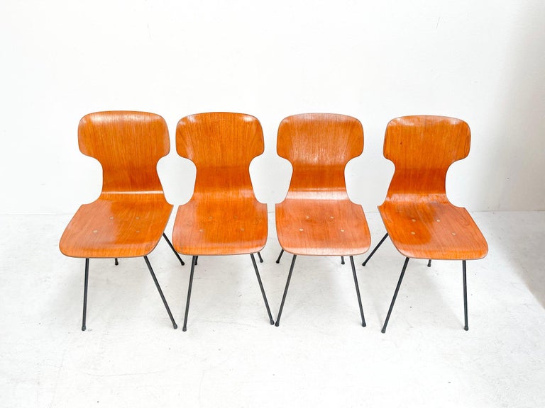 Mid-20th Century 1960's Midcenturymodern Italian Plywood Carlo Ratti Chairs by Legni Curva For Sale