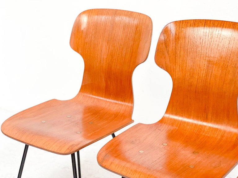 1960's Midcenturymodern Italian Plywood Carlo Ratti Chairs by Legni Curva For Sale 1